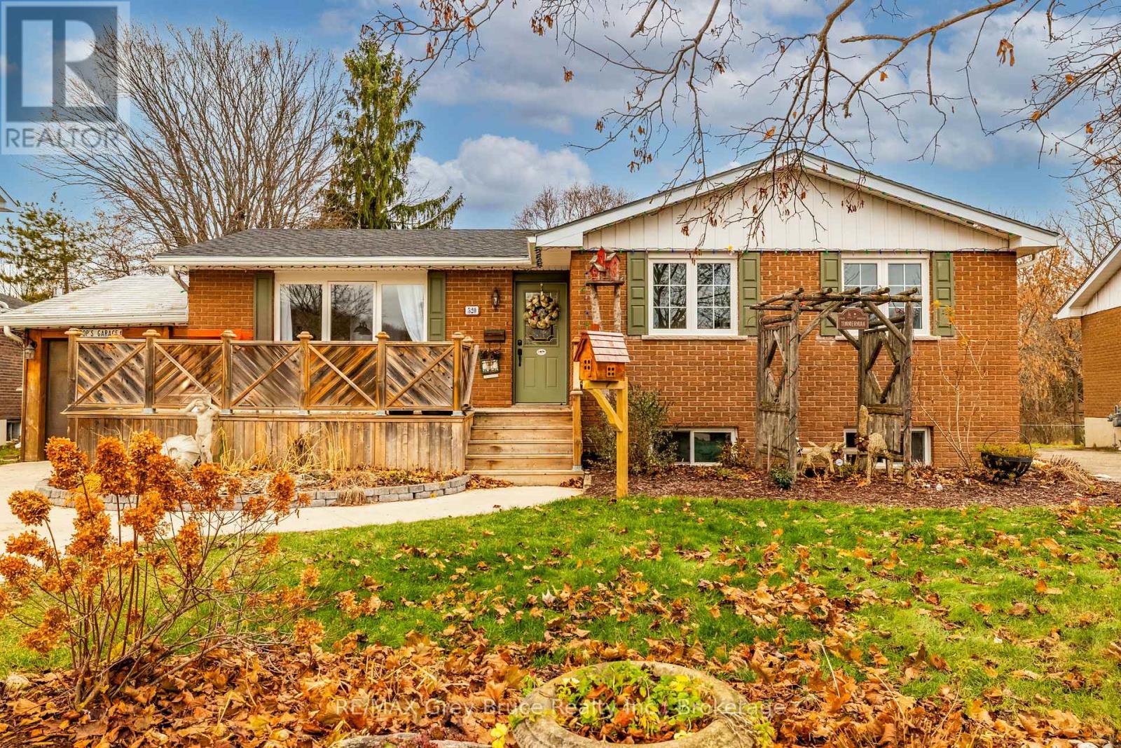 520 1st. A Street, Owen Sound, Ontario N4K 5Z5 - Photo 2 - X12669630