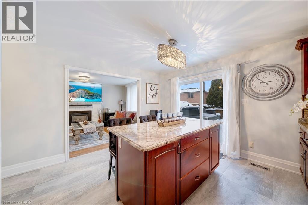 22 Caswell Drive, Hamilton, Ontario  L9C 7N2 - Photo 12 - 40796230