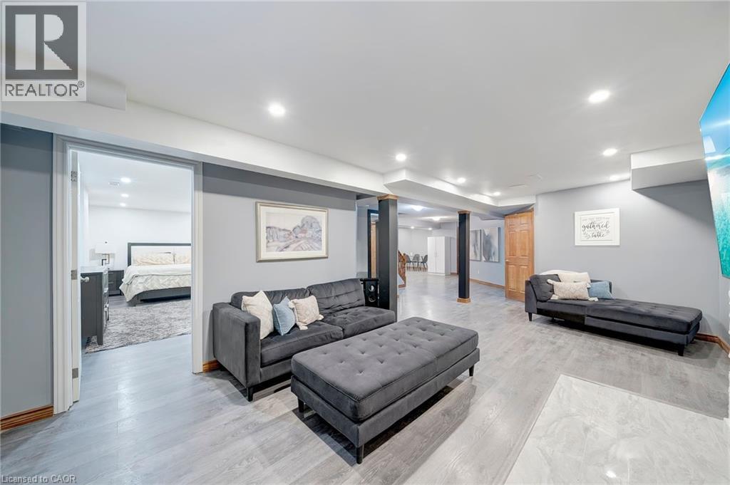 22 Caswell Drive, Hamilton, Ontario  L9C 7N2 - Photo 40 - 40796230