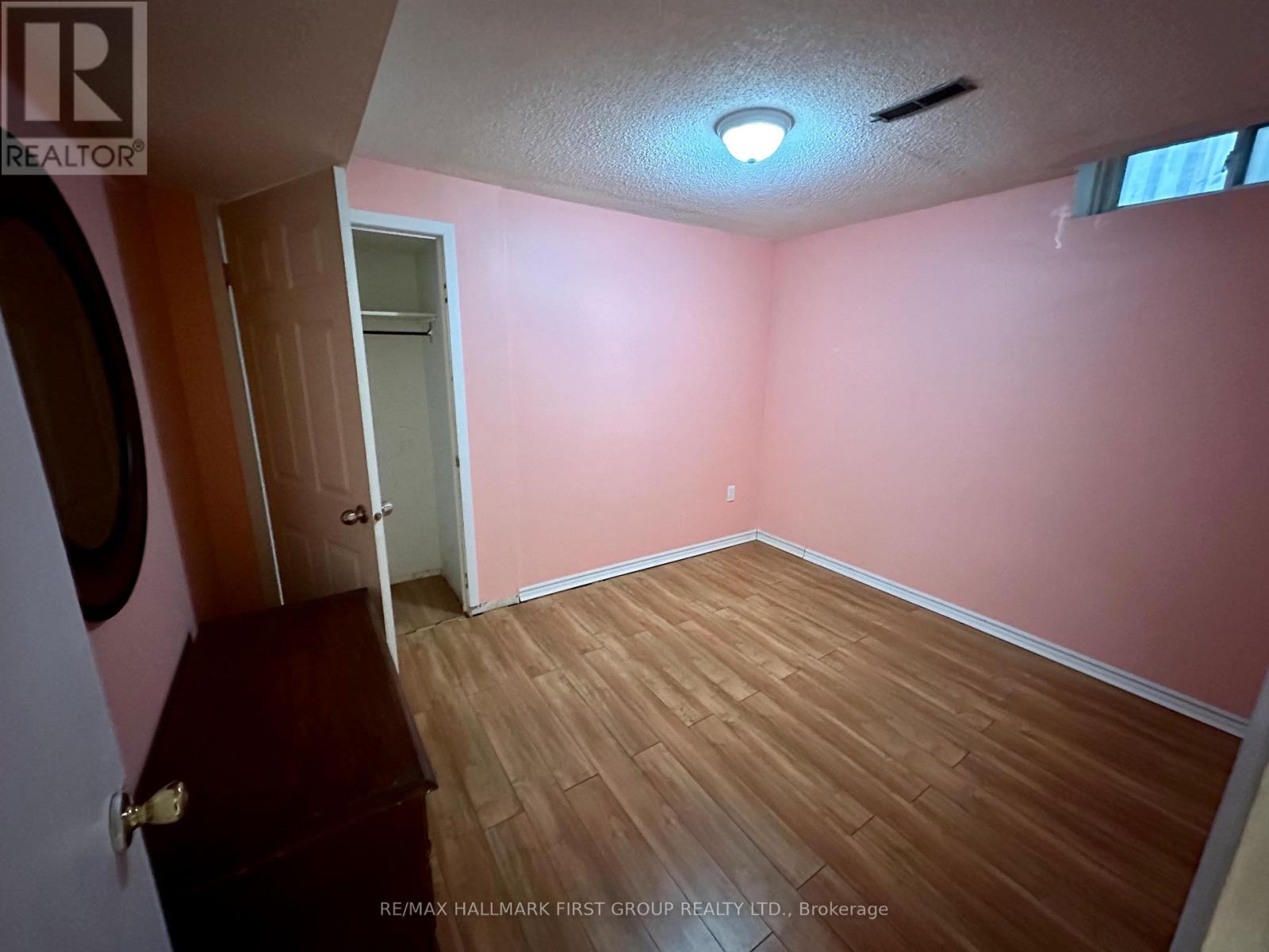 Lower - 44 Loradeen Crescent, Toronto, Ontario  M1B 1T8 - Photo 8 - E12669612