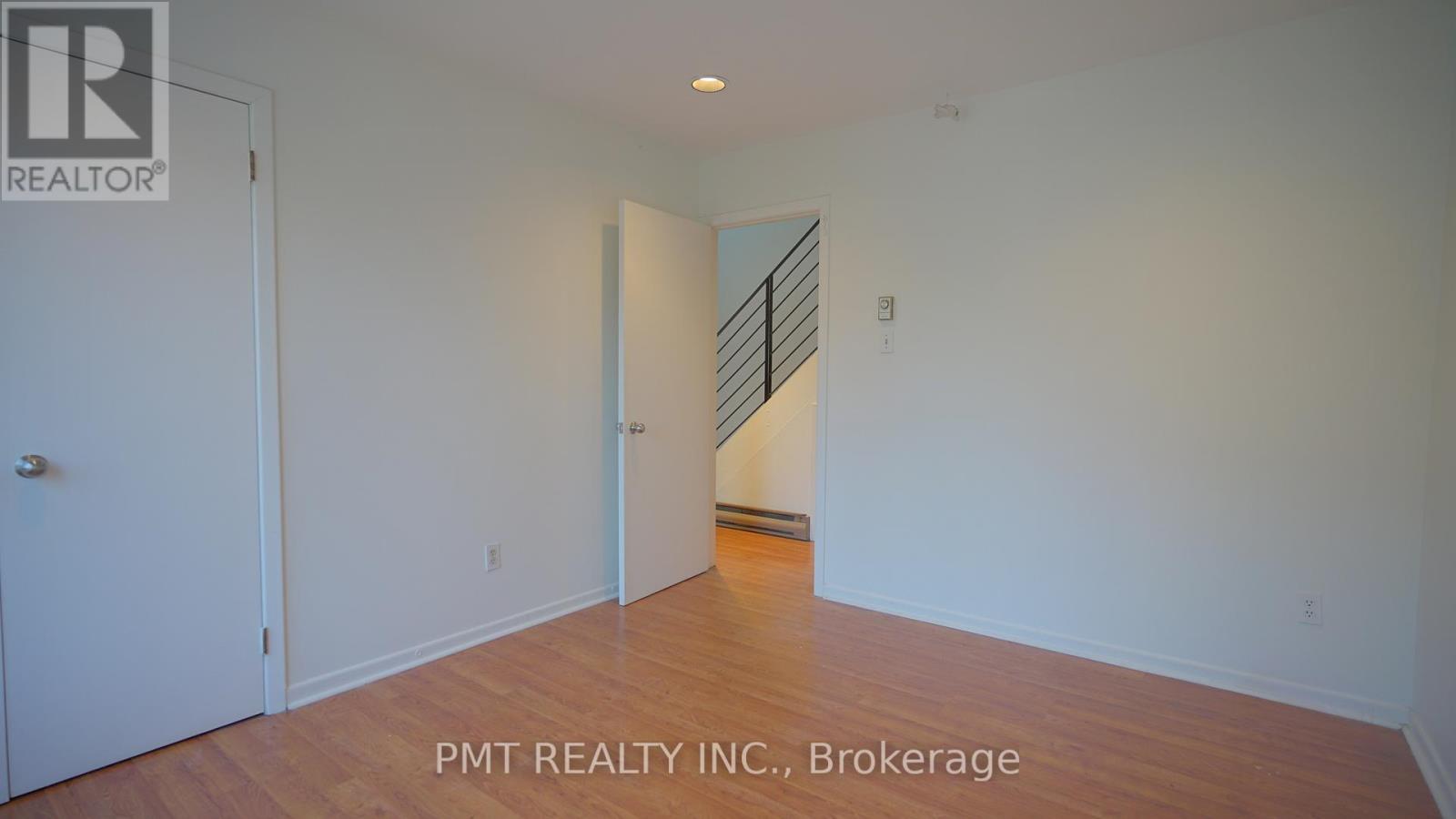 4 - 2064 Queen Street E, Toronto, Ontario  M4E 1C9 - Photo 10 - E12669650