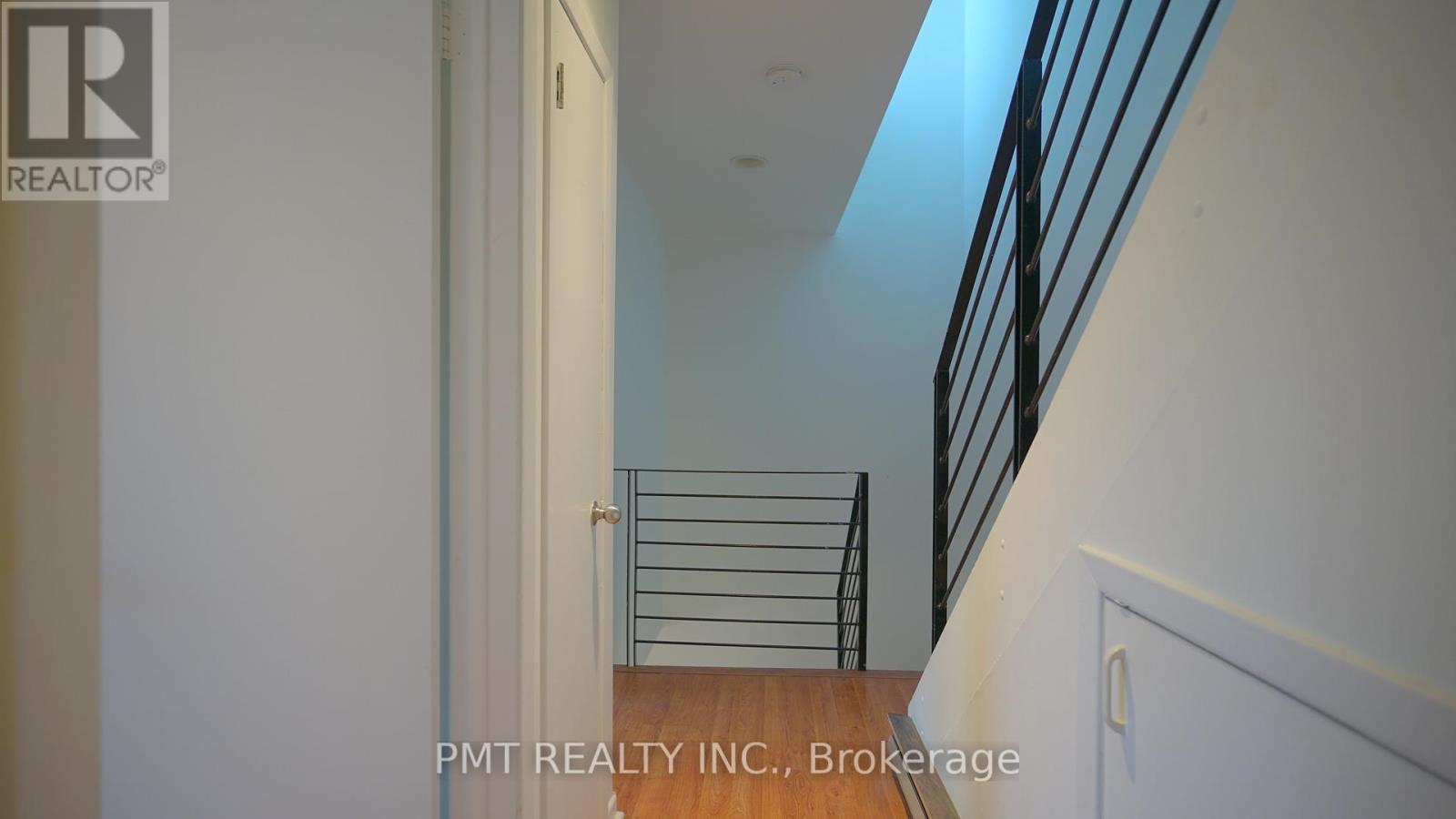 4 - 2064 Queen Street E, Toronto, Ontario  M4E 1C9 - Photo 11 - E12669650