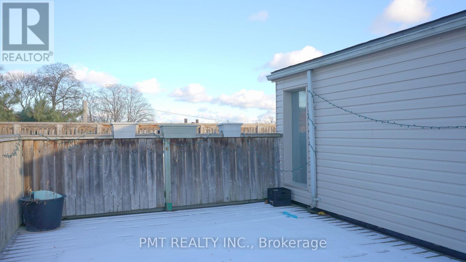 4 - 2064 Queen Street E, Toronto, Ontario  M4E 1C9 - Photo 15 - E12669650