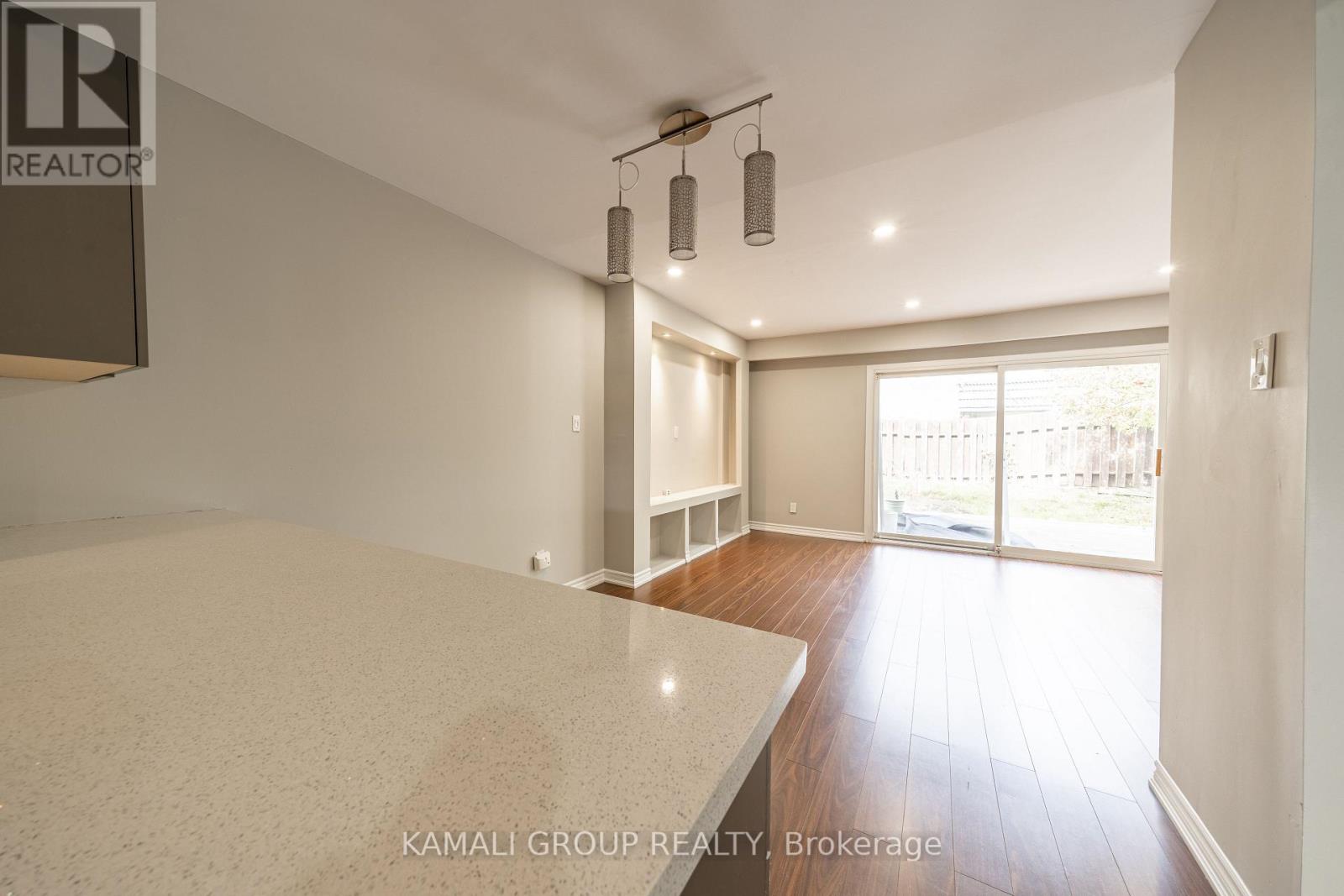 913 Carnaby Crescent, Oshawa, Ontario  L1G 2Y7 - Photo 9 - E12669656