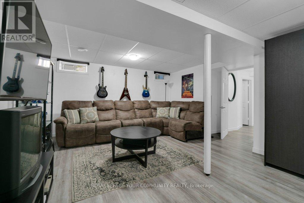 258 Harding Park Street, Newmarket, Ontario  L3Y 0E1 - Photo 35 - N12669652