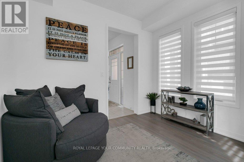 258 Harding Park Street, Newmarket, Ontario  L3Y 0E1 - Photo 8 - N12669652