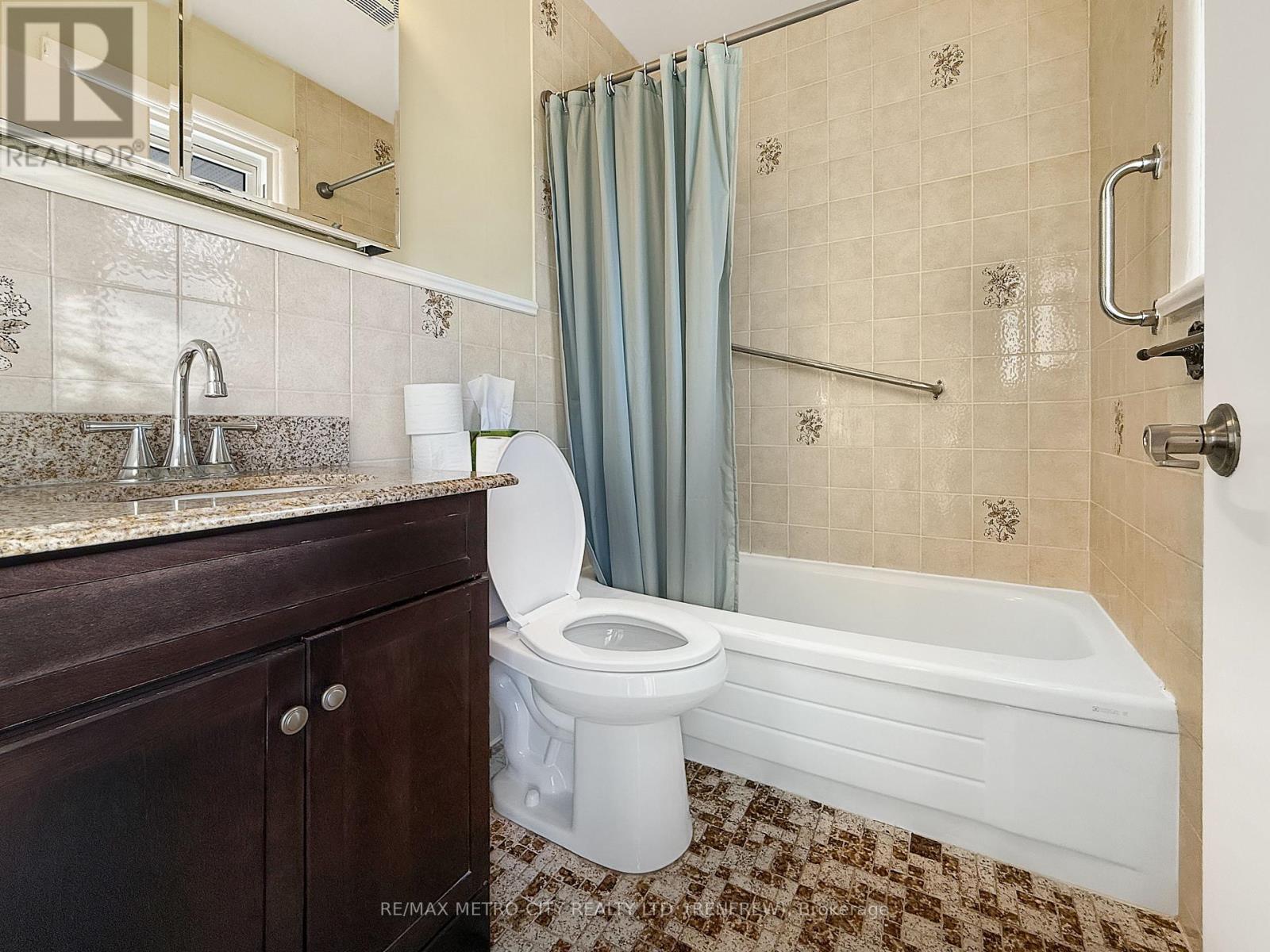 64 Mclean Street, Renfrew, Ontario  K7V 1A5 - Photo 16 - X12598750