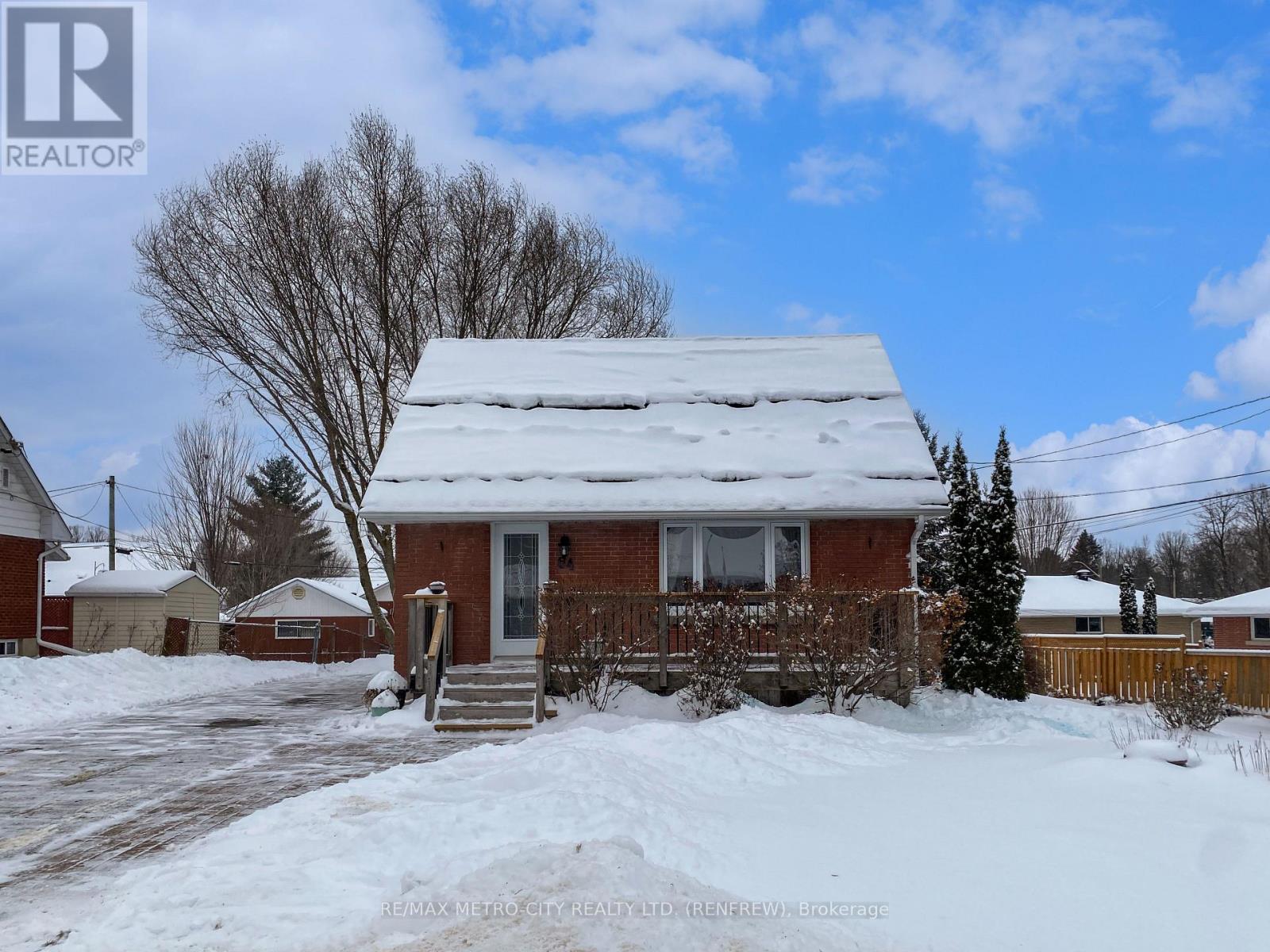 64 Mclean Street, Renfrew, Ontario  K7V 1A5 - Photo 3 - X12598750