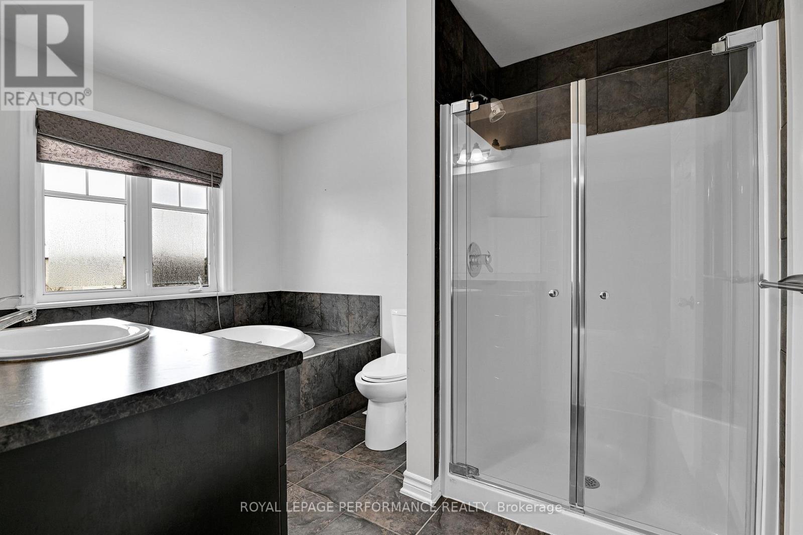 114 Mojave Crescent, Ottawa, Ontario  K2S 0H3 - Photo 22 - X12669034