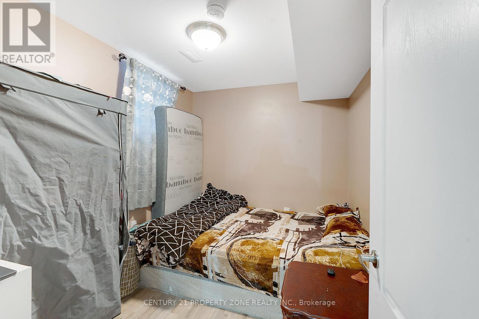 10 Spokanne Street, Brampton, Ontario  L6R 4A2 - Photo 35 - W12669568