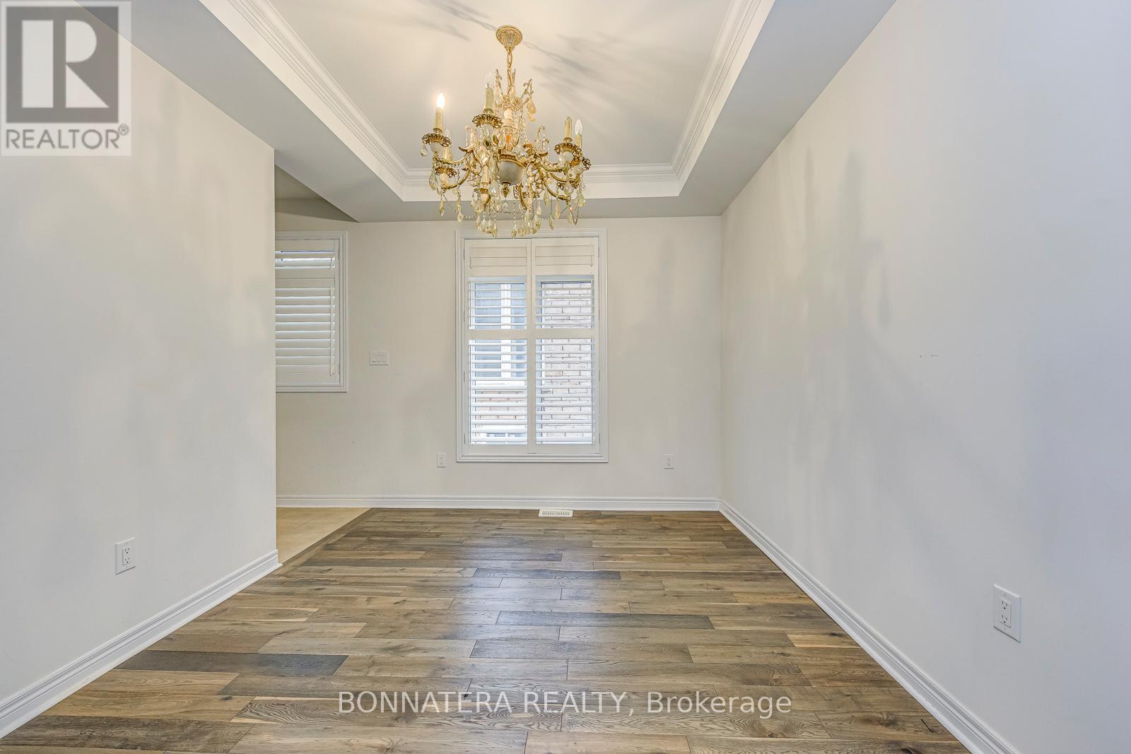 230 Jessie Caverhill Pass, Oakville, Ontario  L6M 0Z6 - Photo 6 - W12669574