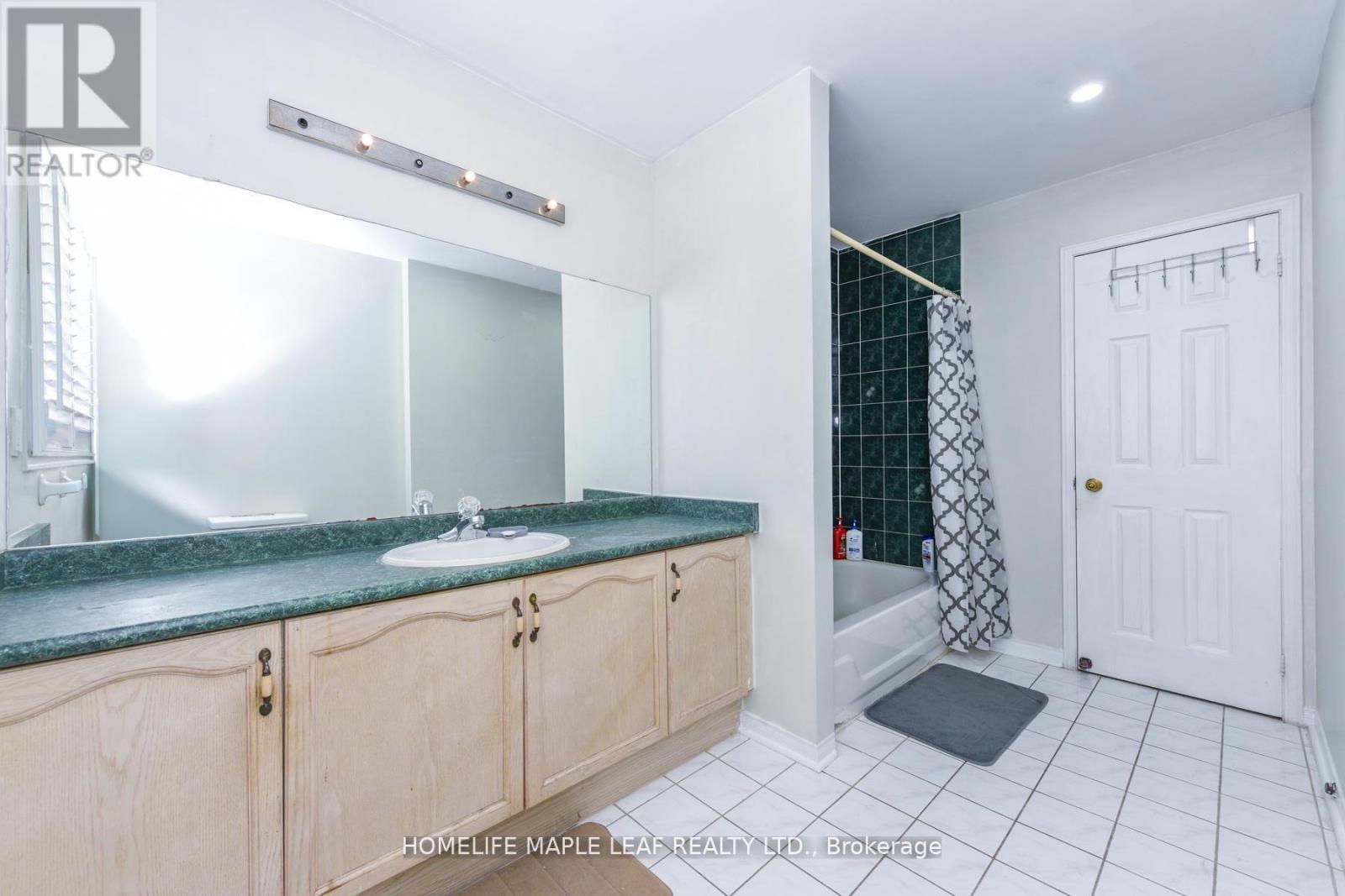 100 Alaskan Summit Court W, Brampton, Ontario  L6R 1N9 - Photo 26 - W12669584