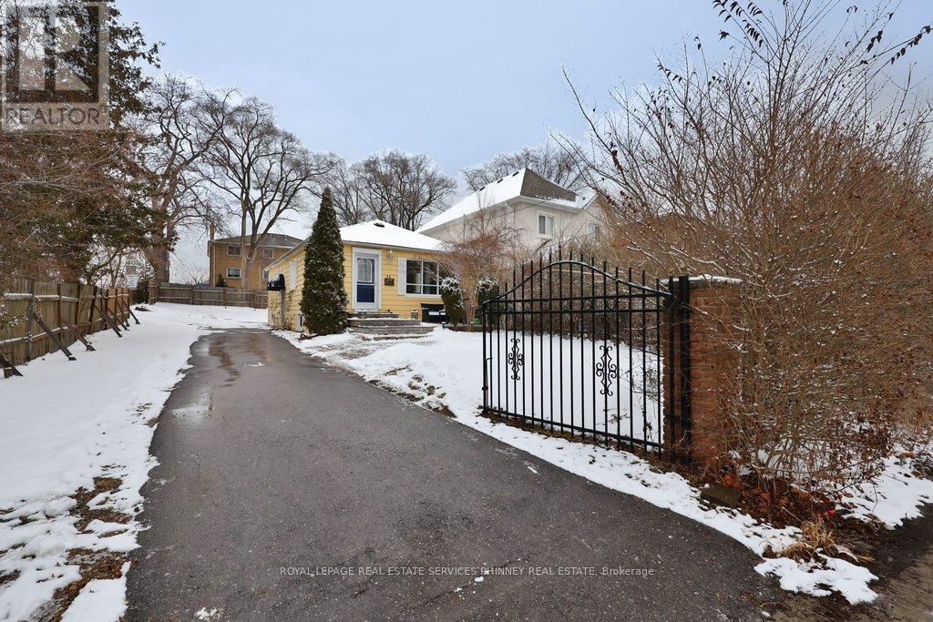 71 Mississauga Road N, Mississauga, Ontario  L5H 2H9 - Photo 31 - W12669622