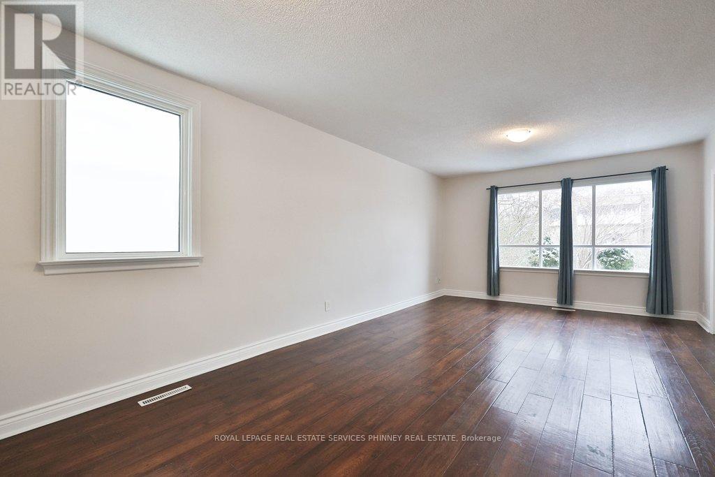 71 Mississauga Road N, Mississauga, Ontario  L5H 2H9 - Photo 4 - W12669622