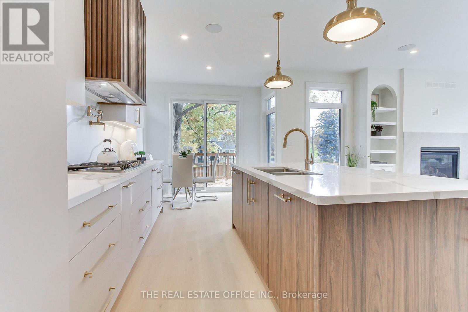 18 Beaverbrook Avenue, Toronto, Ontario  M9B 2M9 - Photo 45 - W12669678