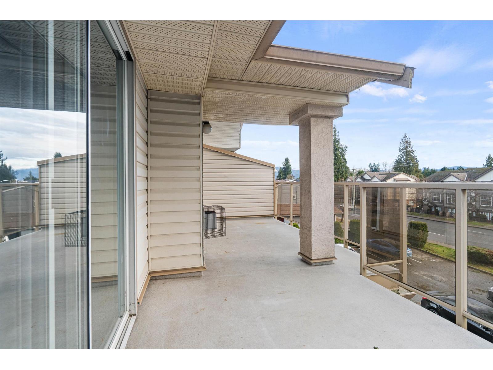 305 33839 Marshall Road, Abbotsford, British Columbia  V2S 1L6 - Photo 8 - R3075374