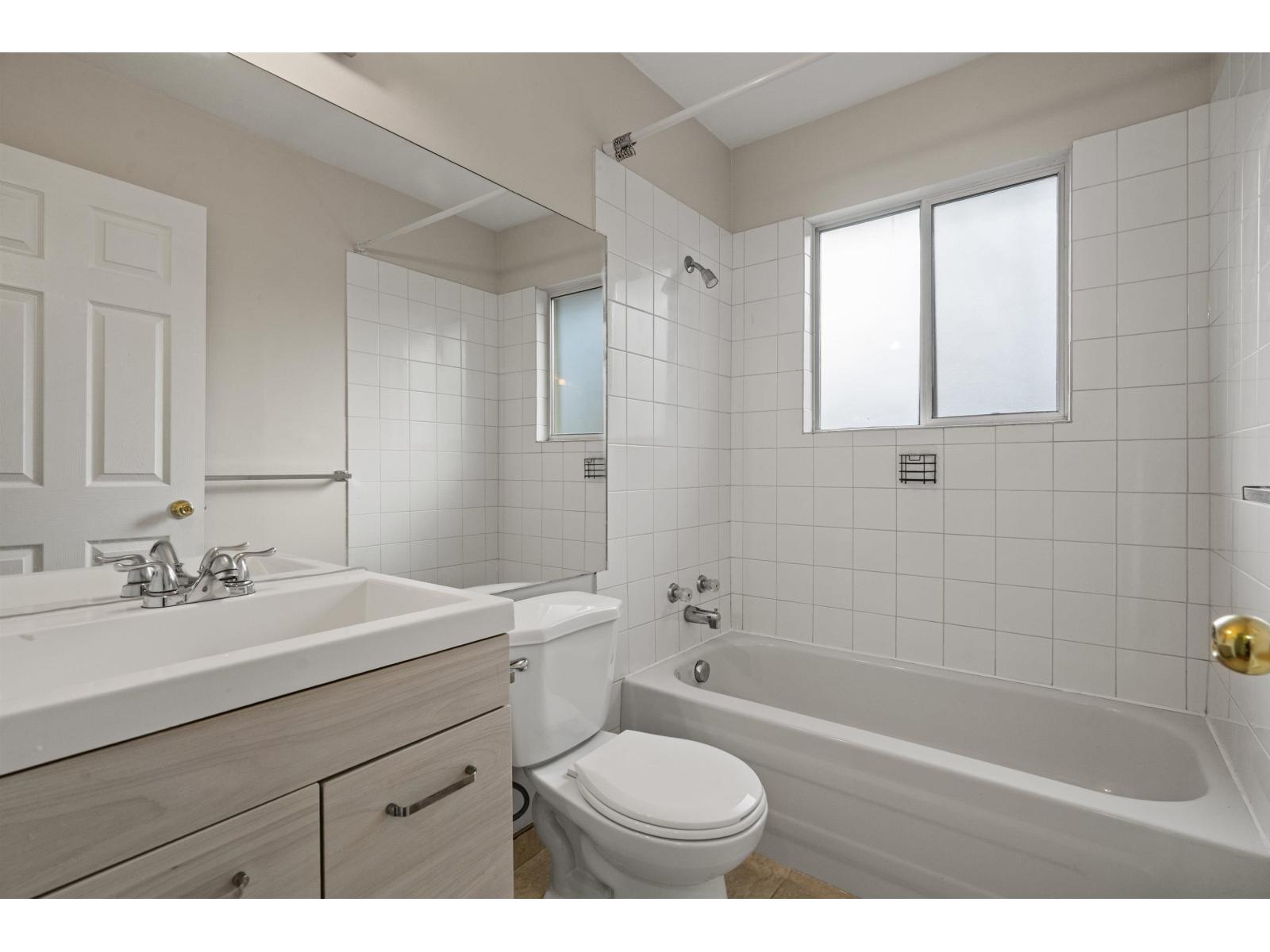 305 33839 Marshall Road, Abbotsford, British Columbia  V2S 1L6 - Photo 21 - R3075374