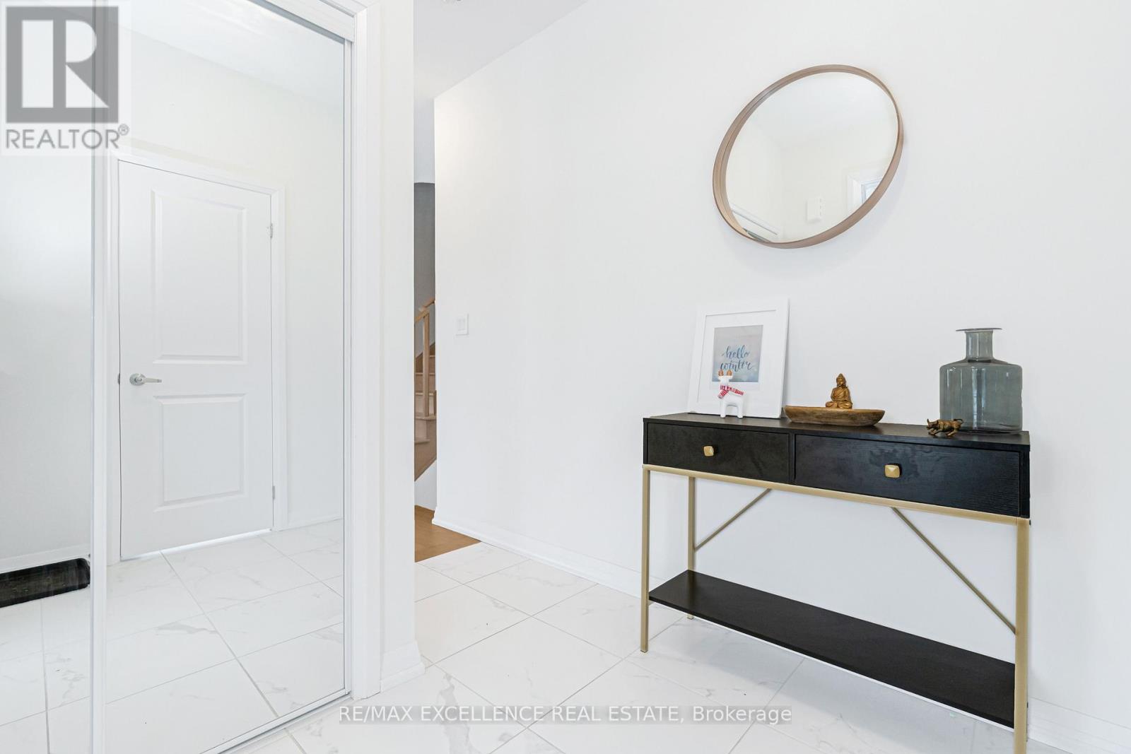 60 Granville Crescent, Haldimand, Ontario  N3W 0J6 - Photo 3 - X12669666