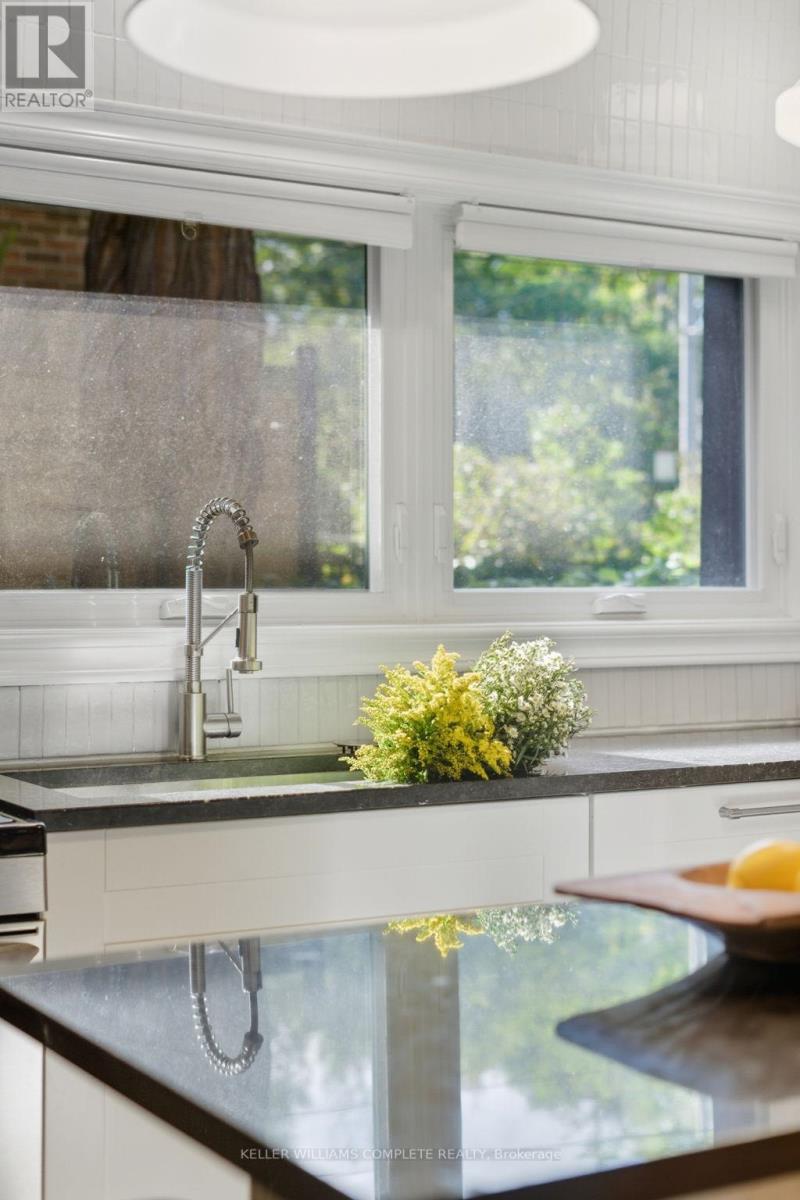 48 Liberty Street, Hamilton, Ontario  L8N 2N6 - Photo 13 - X12669670