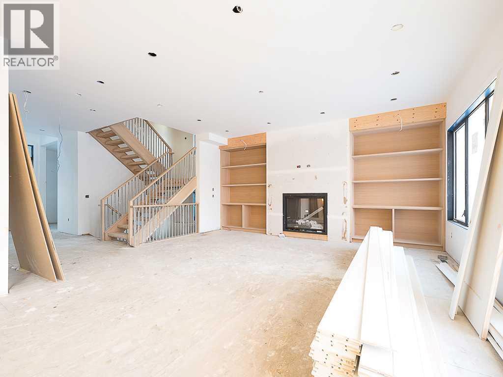 15 42 Street Sw, Calgary, Alberta  T3C 1Y2 - Photo 4 - A2276766