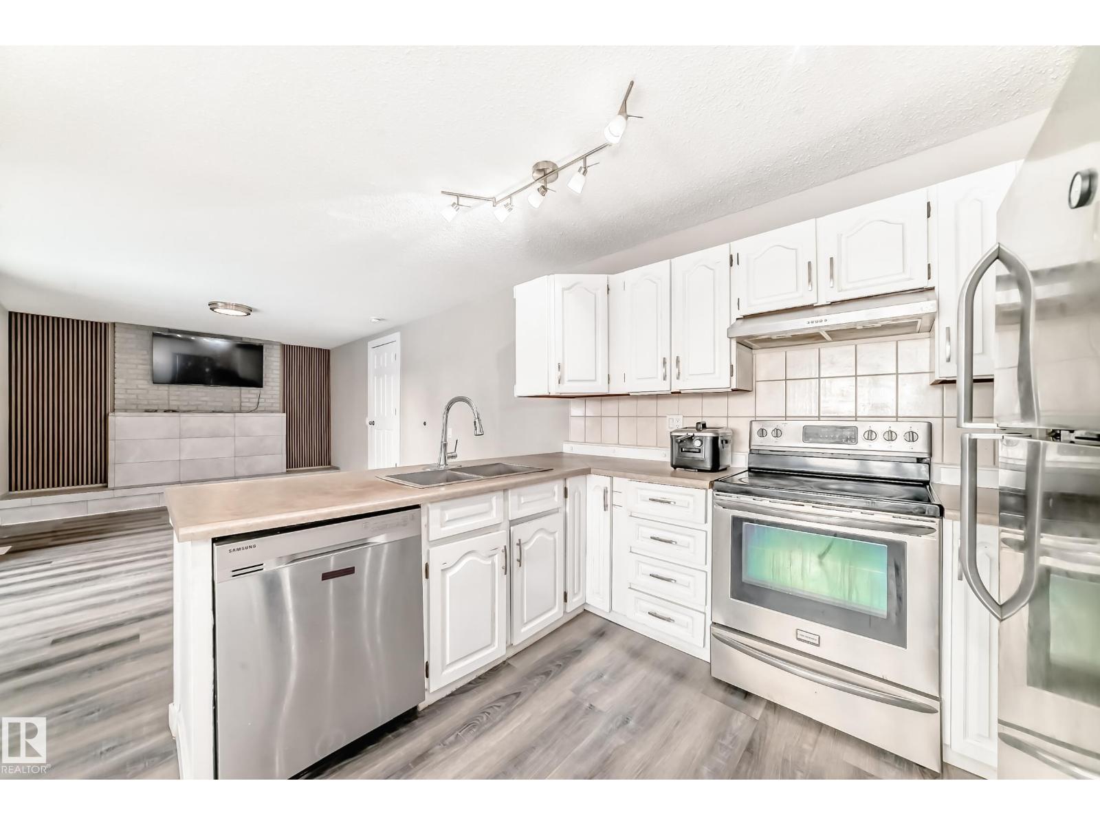 72 Howson Cr Nw, Edmonton, Alberta  T5A 4T5 - Photo 7 - E4469193