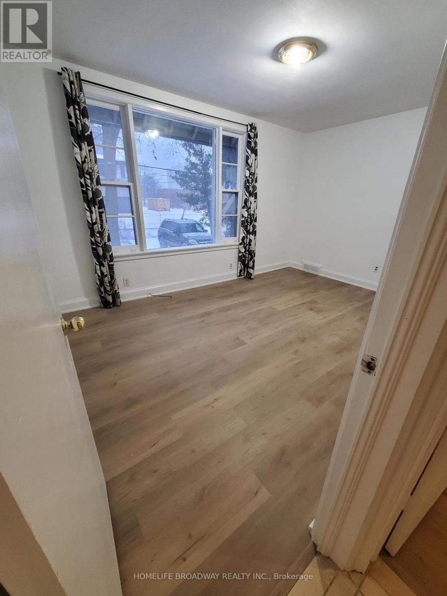 Main And Second Floors - 9 Lamont Avenue, Toronto, Ontario  M1S 1A8 - Photo 14 - E12665948