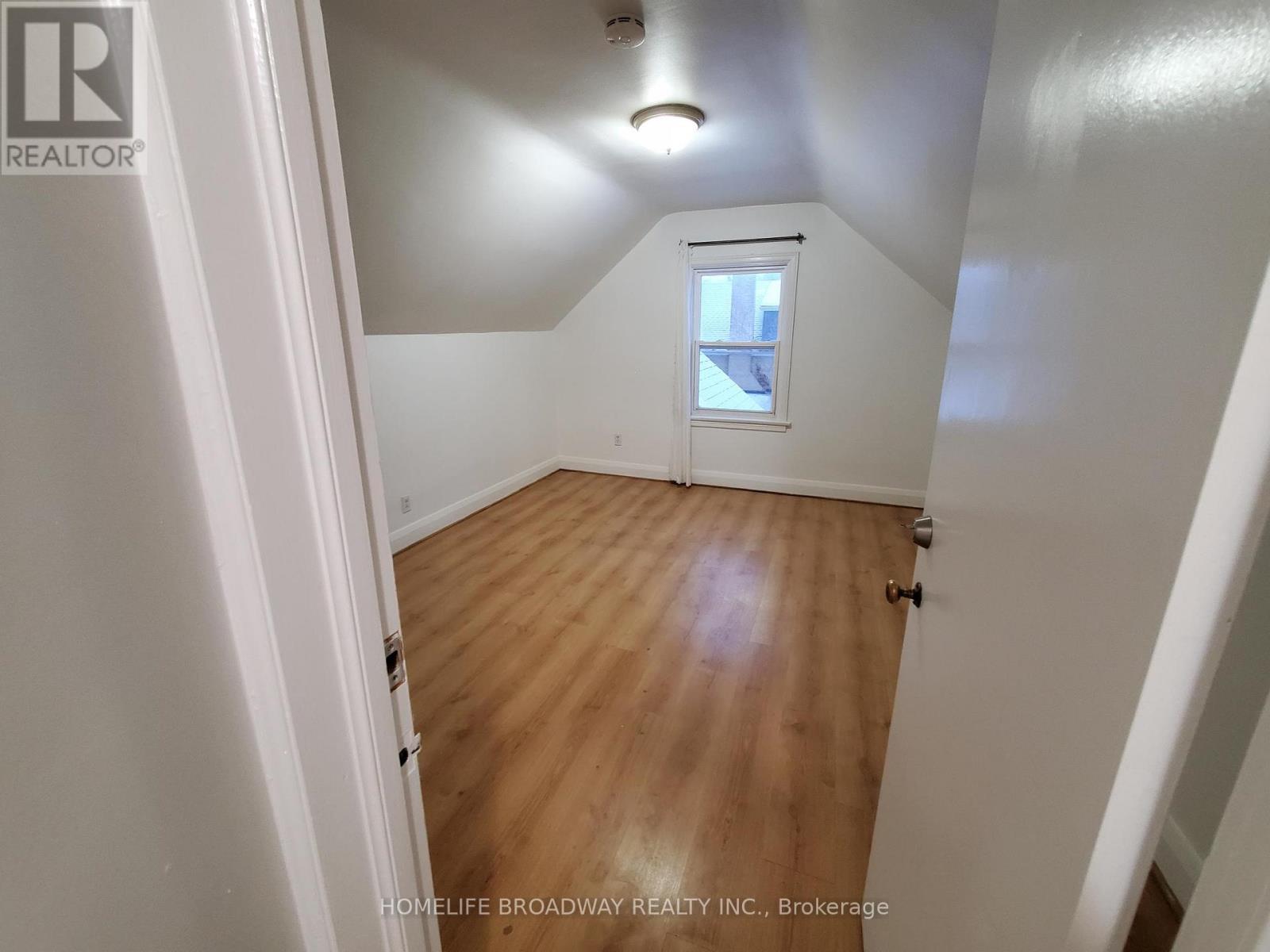 Main And Second Floors - 9 Lamont Avenue, Toronto, Ontario  M1S 1A8 - Photo 15 - E12665948