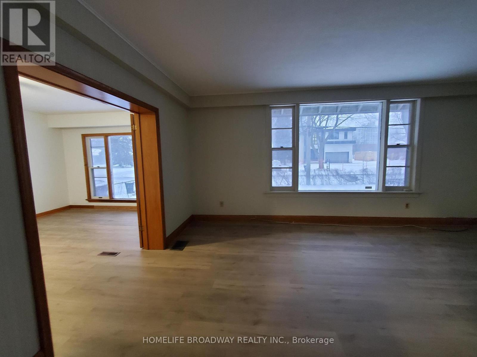 Main And Second Floors - 9 Lamont Avenue, Toronto, Ontario  M1S 1A8 - Photo 7 - E12665948