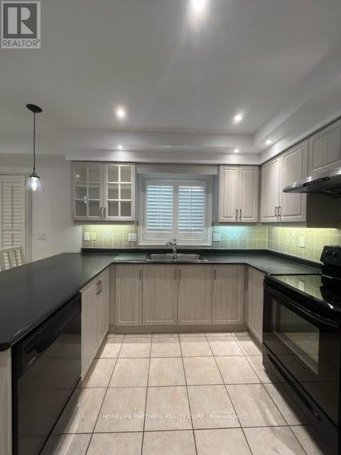 38 Stone Palace Way, Vaughan, Ontario  L4H 1M9 - Photo 5 - N12542482