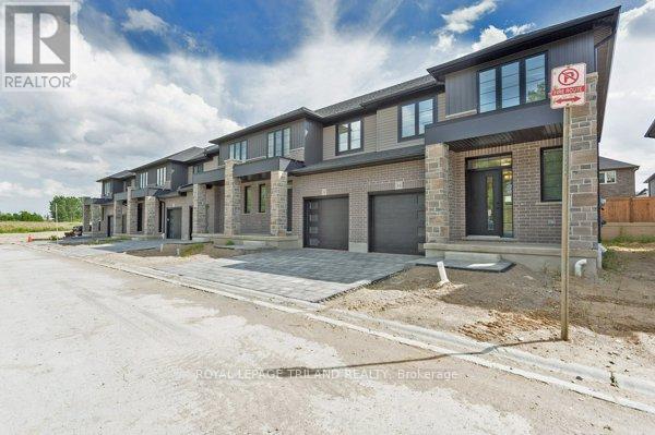 22 - 3025 Doyle Drive, London South, Ontario  N6M 0H2 - Photo 2 - X12669776