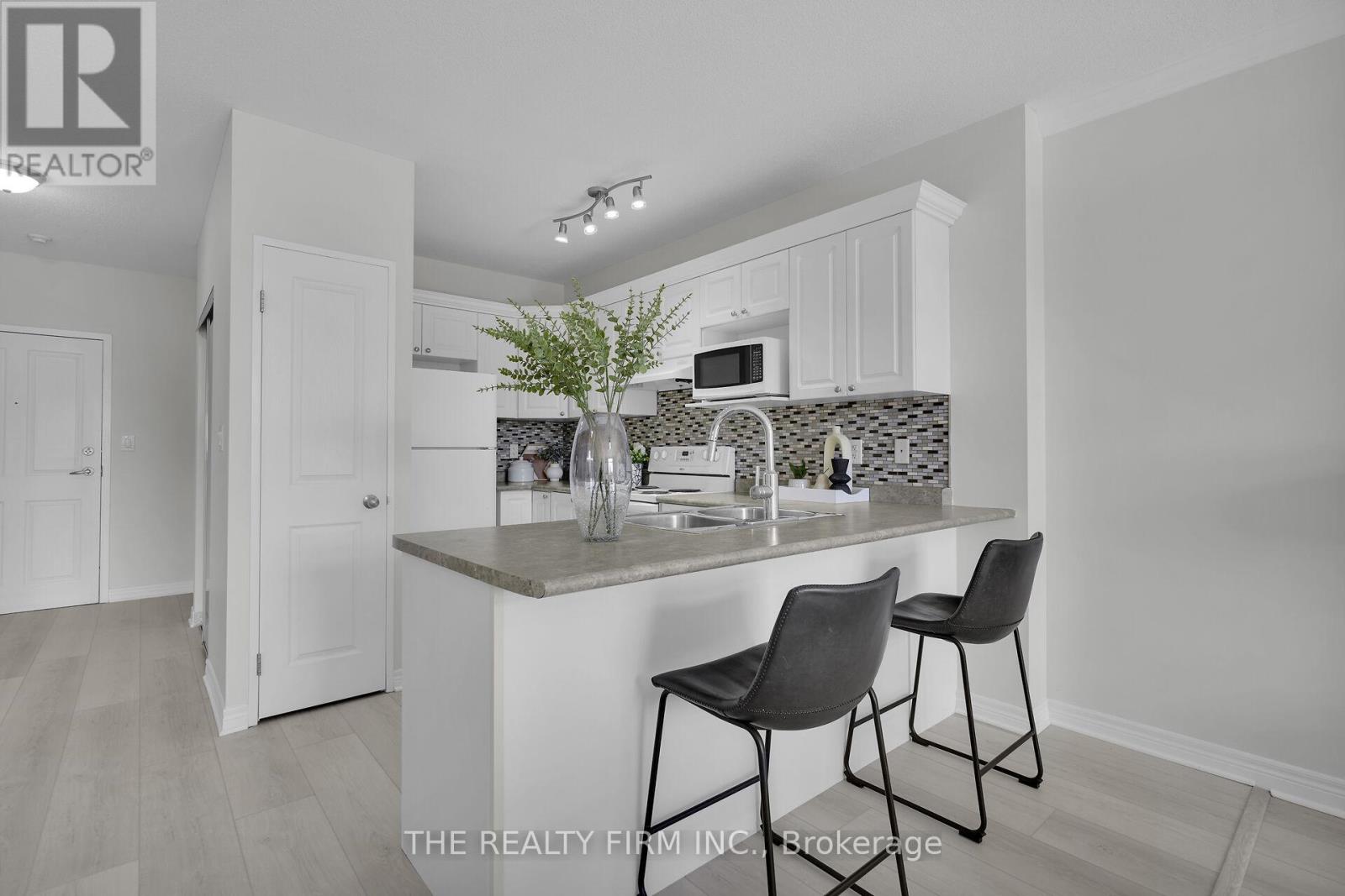 107 - 353 Commissioners Road W, London South, Ontario  N6J 0A3 - Photo 11 - X12669830