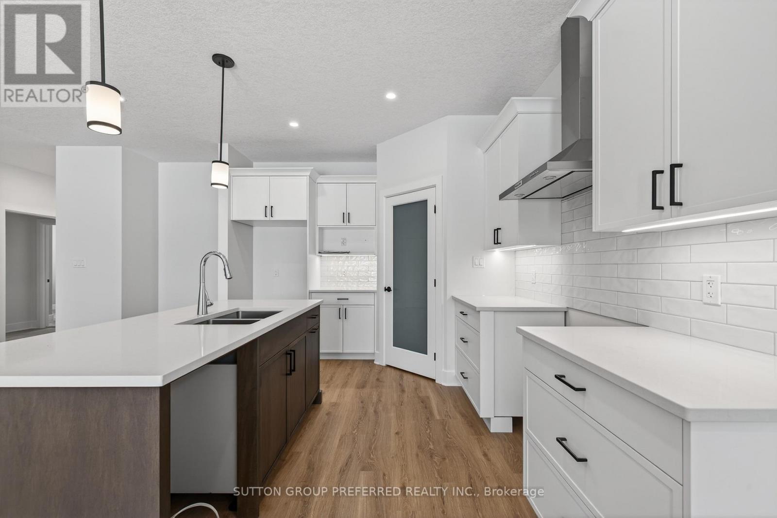 37 Ayrshire Avenue, St. Thomas, Ontario  N5P 3S6 - Photo 13 - X12669860