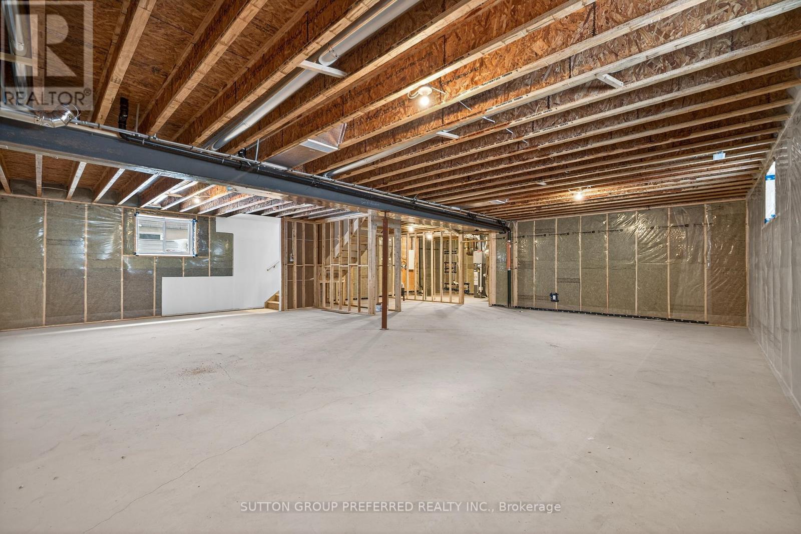 37 Ayrshire Avenue, St. Thomas, Ontario  N5P 3S6 - Photo 31 - X12669860