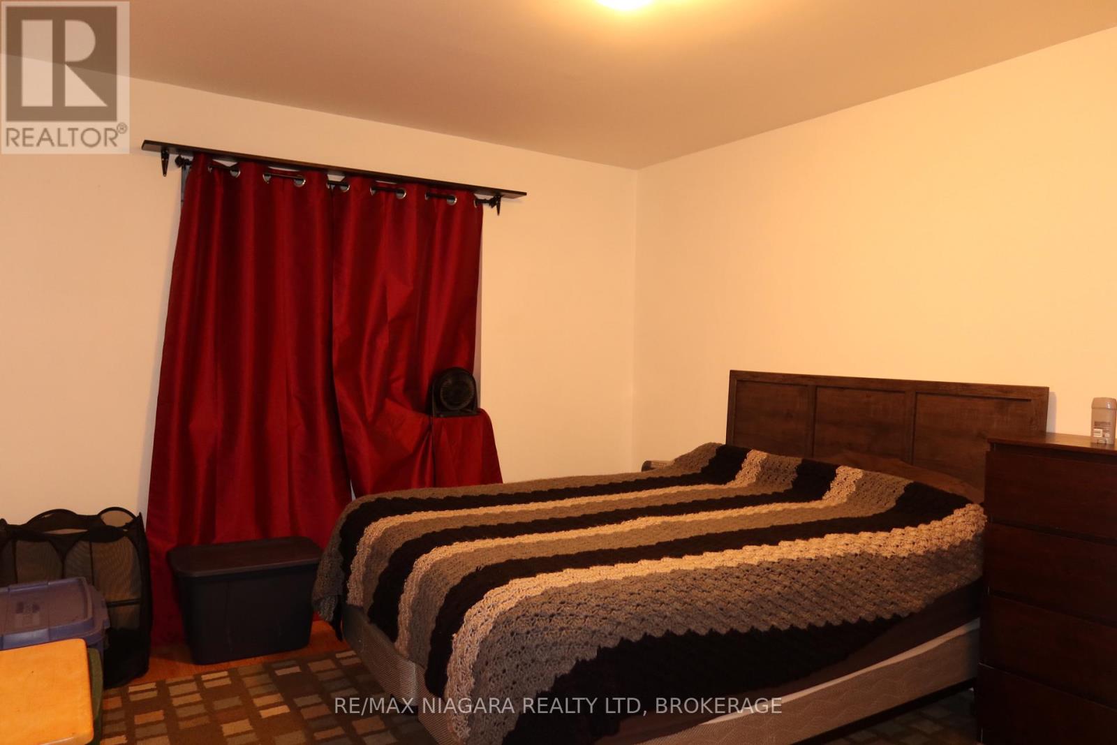 201 - 242 Oakdale Avenue, St. Catharines (Oakdale), Ontario  L2P 3K5 - Photo 7 - X12654266