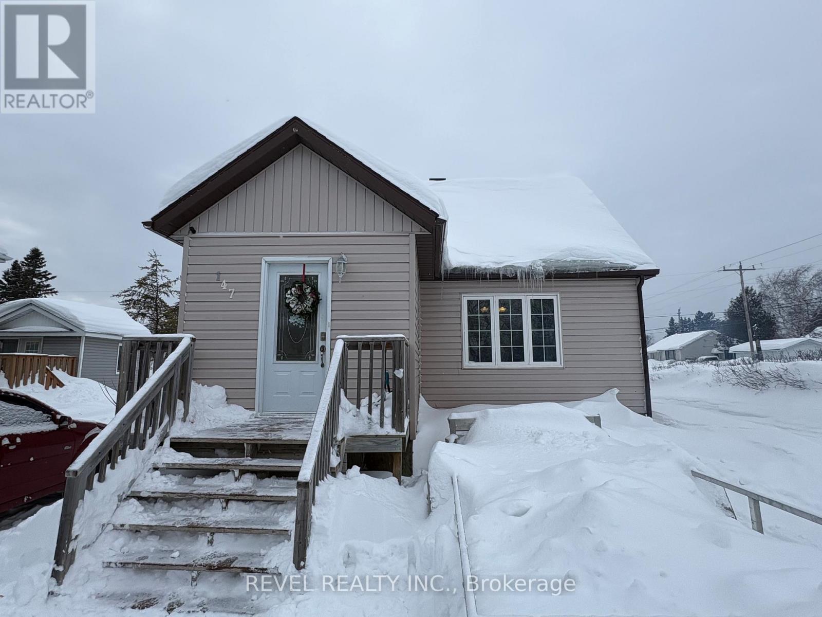 147 FIFTEENTH AVENUE, Cochrane, Ontario