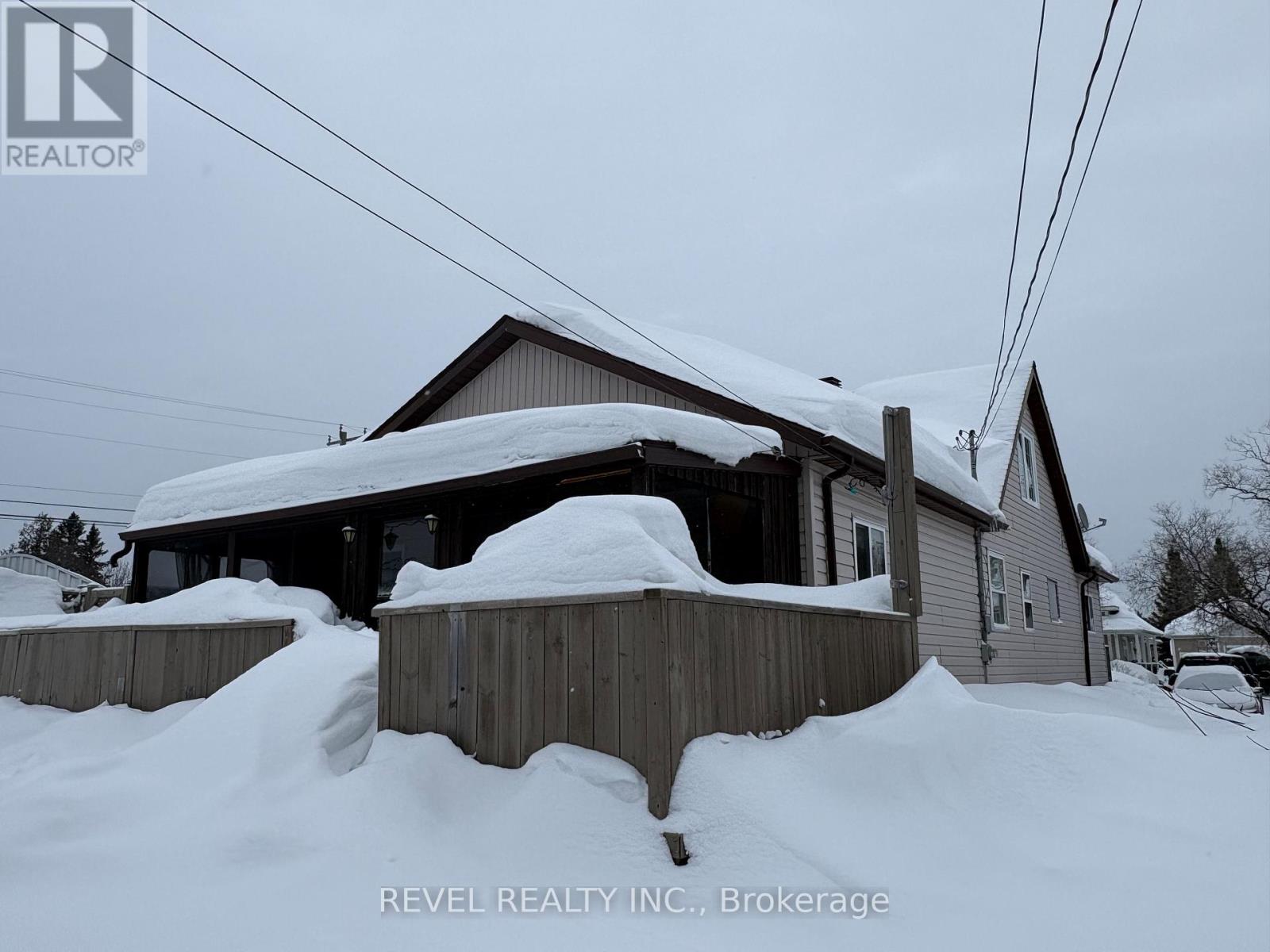 147 Fifteenth Avenue, Cochrane, Ontario  P0L 1C0 - Photo 3 - T12669768