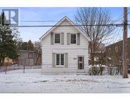 100 BARRETTE STREET, Ottawa, Ontario