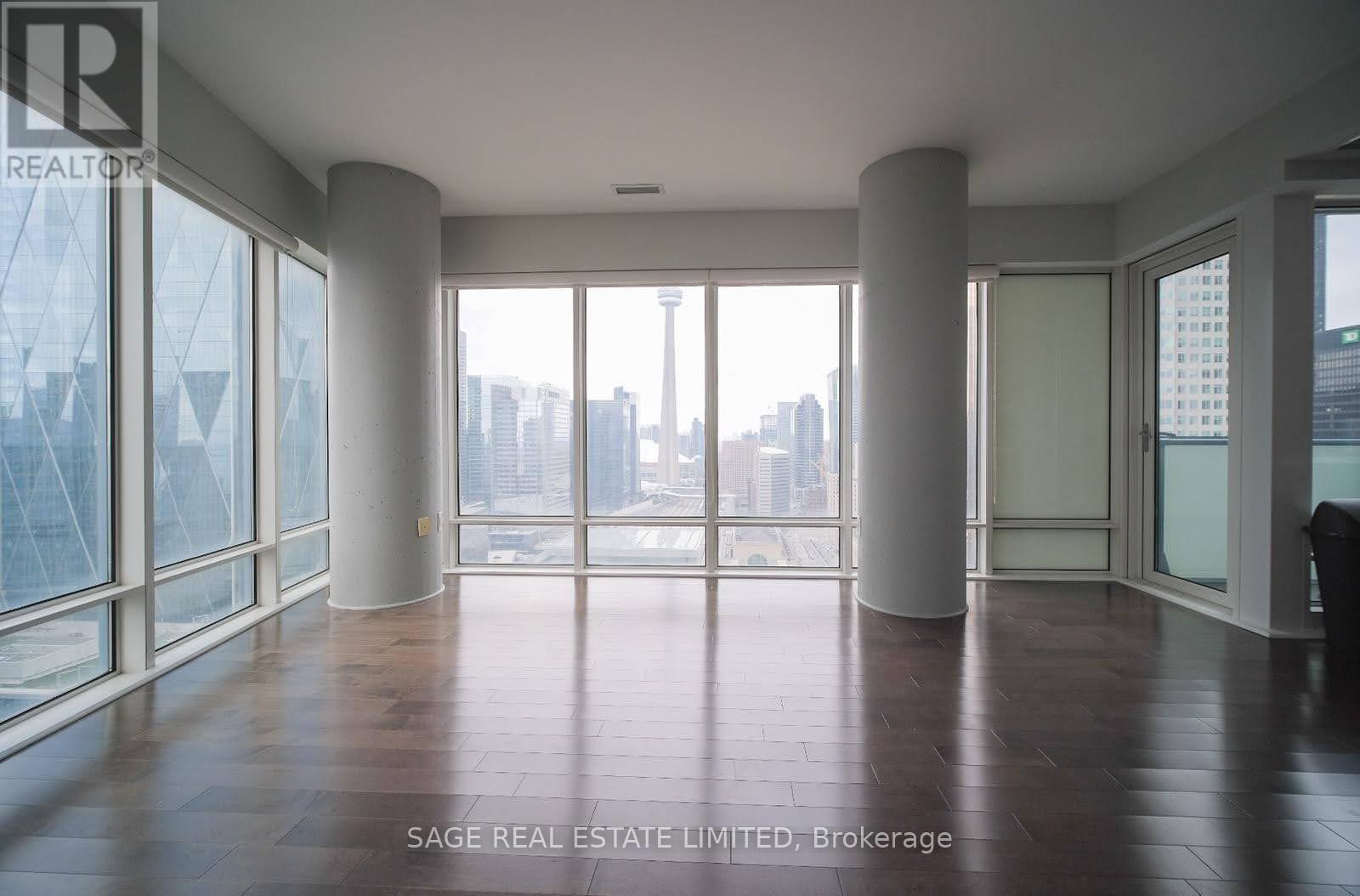 3002 - 8 The Esplanade, Toronto, Ontario  M5E 0A6 - Photo 3 - C12669704