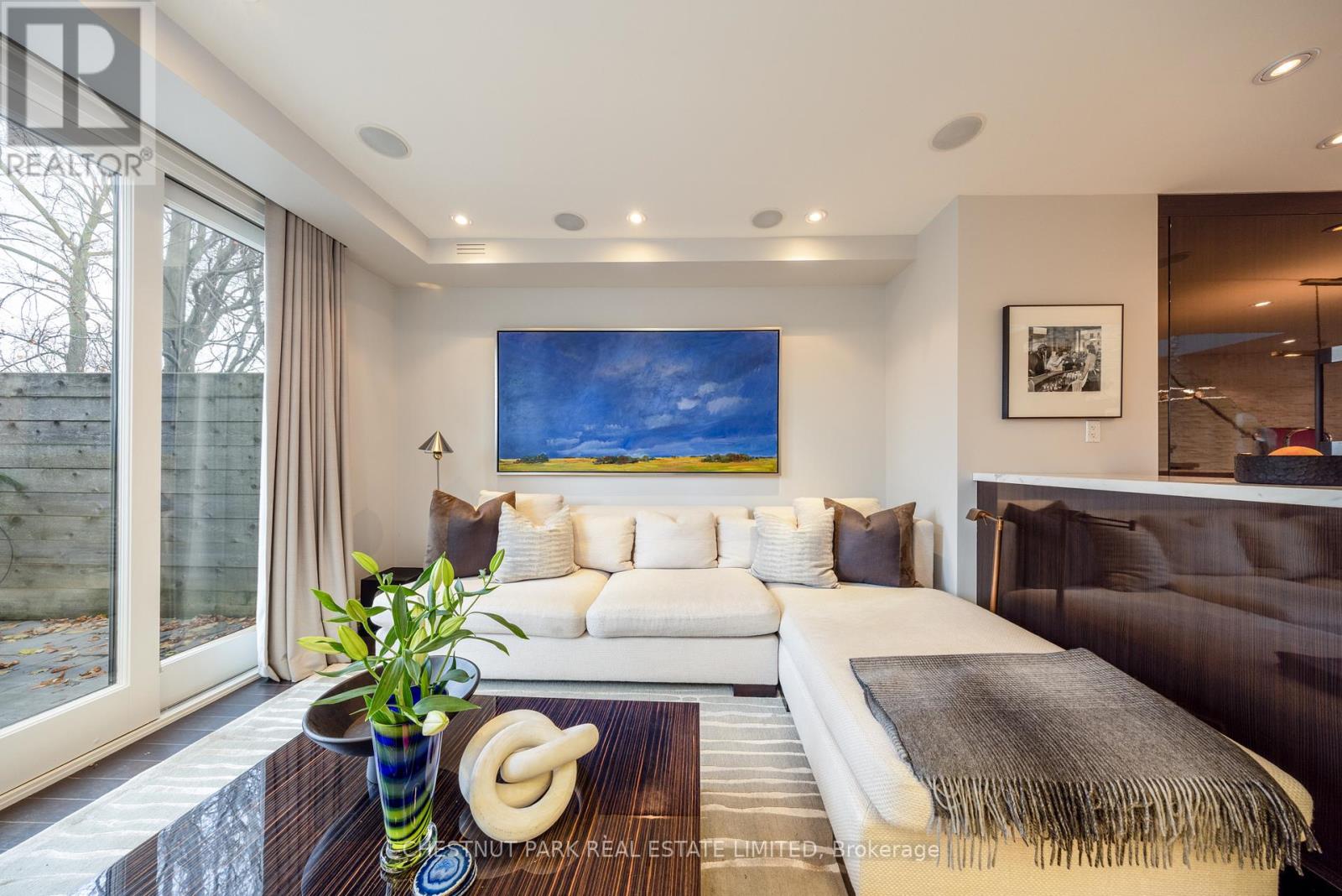 70 Summerhill Gardens, Toronto, Ontario  M4T 1B4 - Photo 10 - C12669708