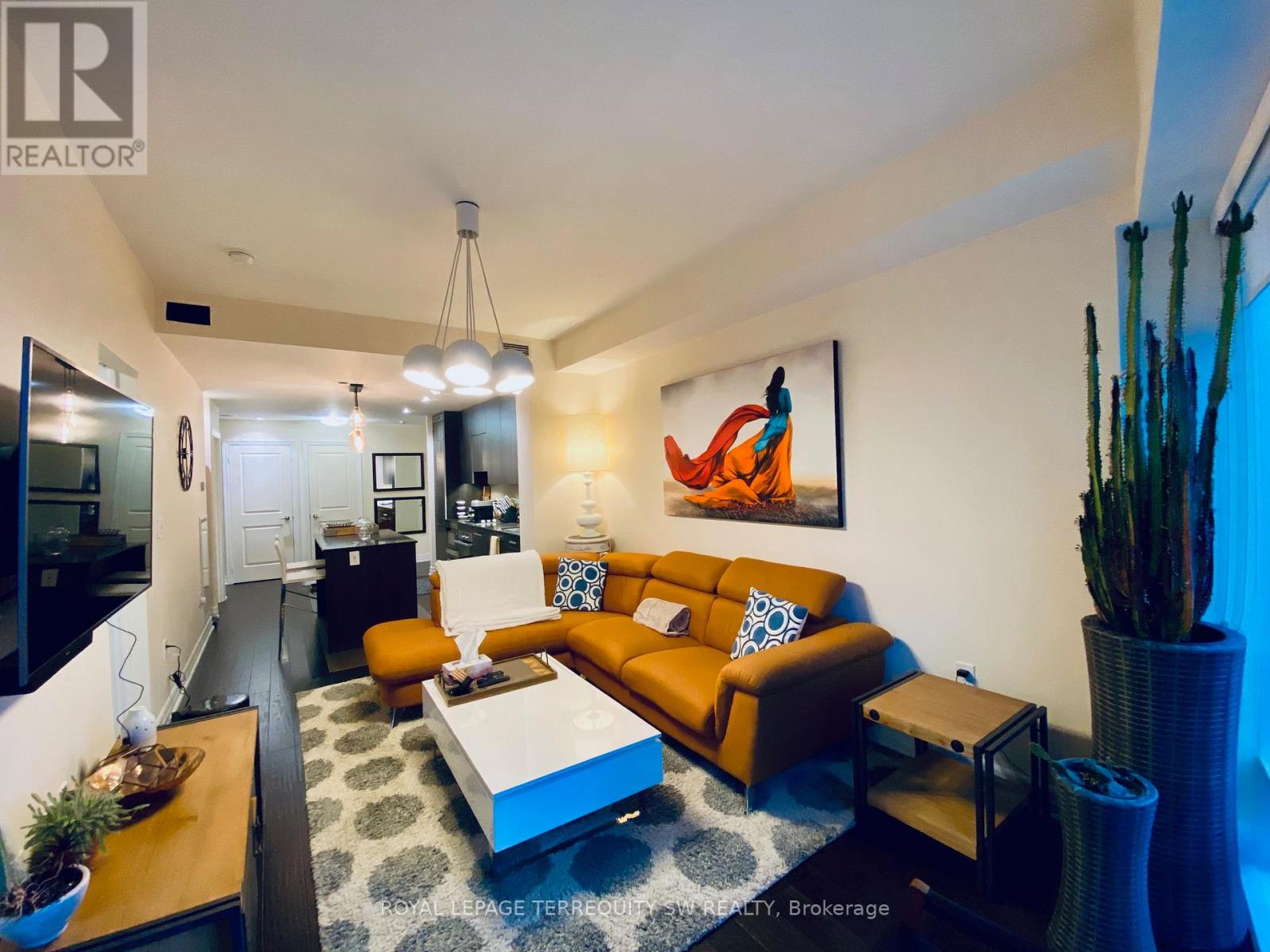 2012 - 8 The Esplanade, Toronto, Ontario  M5E 0A6 - Photo 6 - C12669710