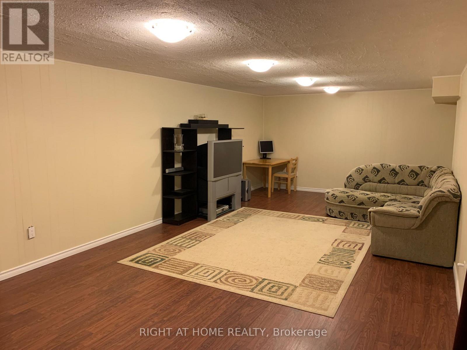 66 Dewlane Drive, Toronto, Ontario  M2R 2P8 - Photo 15 - C12669786