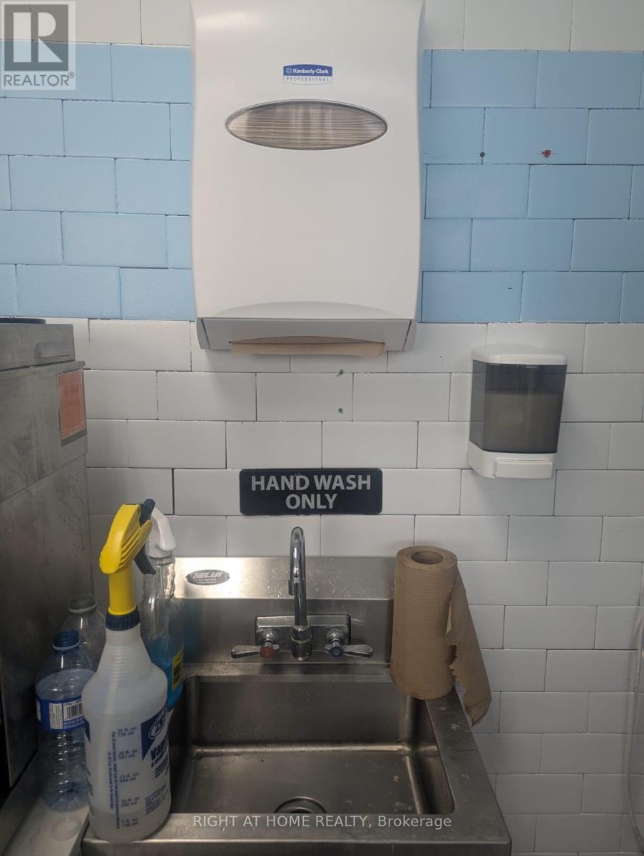 111 - 40 Wynford Drive N, Toronto, Ontario  M3C 1J5 - Photo 17 - C12669790