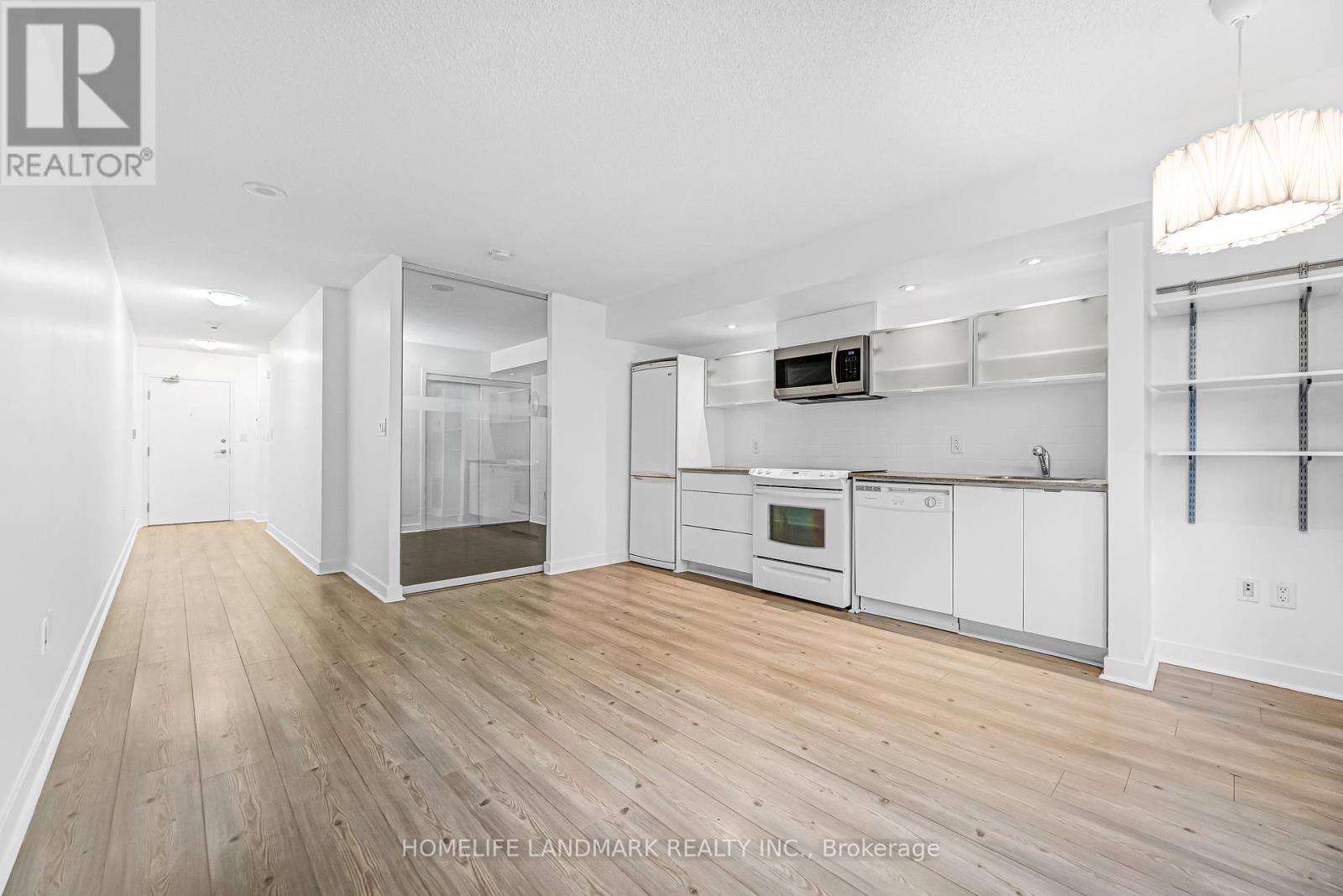 Unit 811 - 4k Spadina Avenue, Toronto, Ontario  M5V 3Y9 - Photo 16 - C12669870