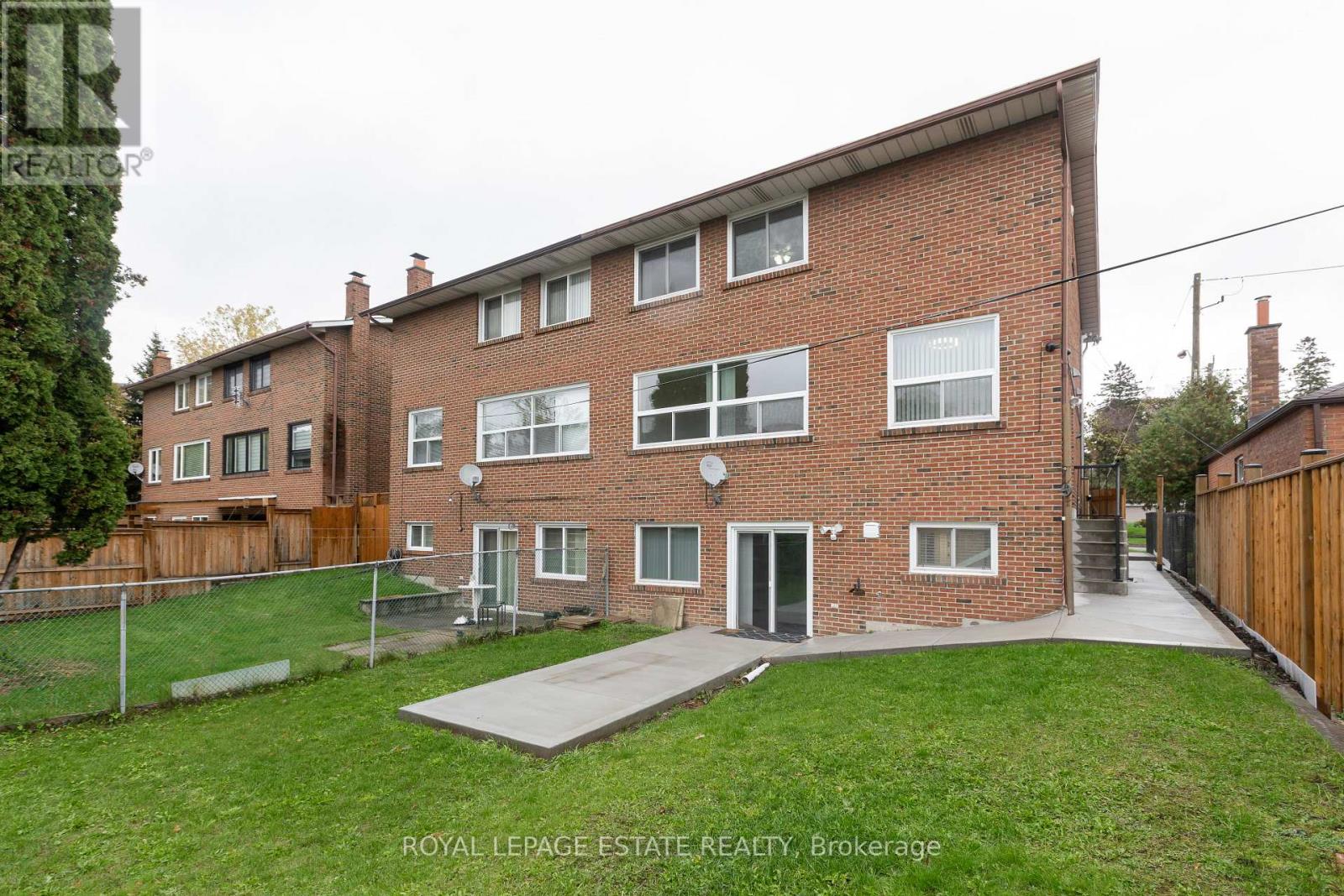 1040 Victoria Park Avenue, Toronto, Ontario  M4B 2K1 - Photo 28 - E12669778