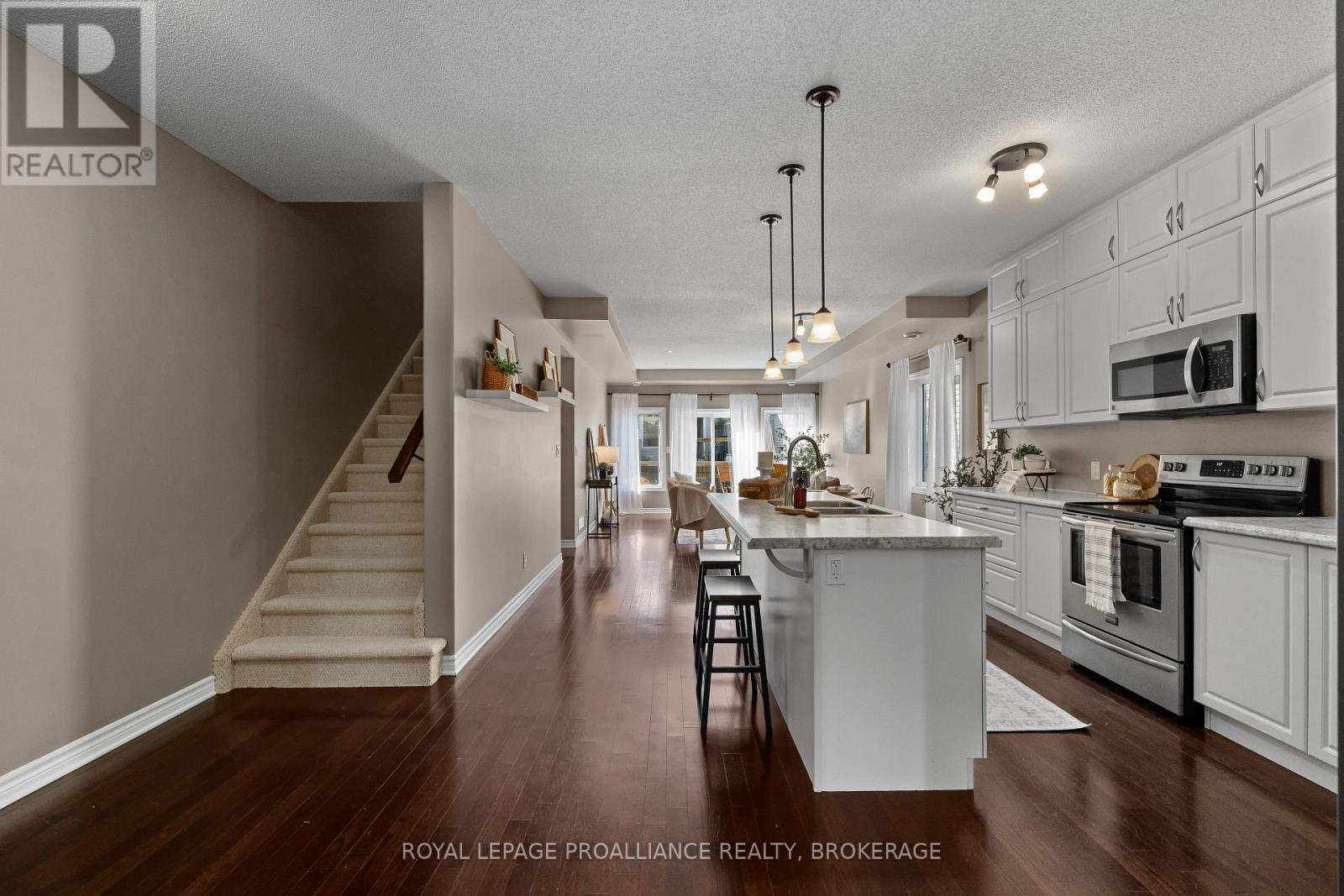 831 Augusta Drive, Kingston, Ontario  K7P 0E3 - Photo 11 - X12669642