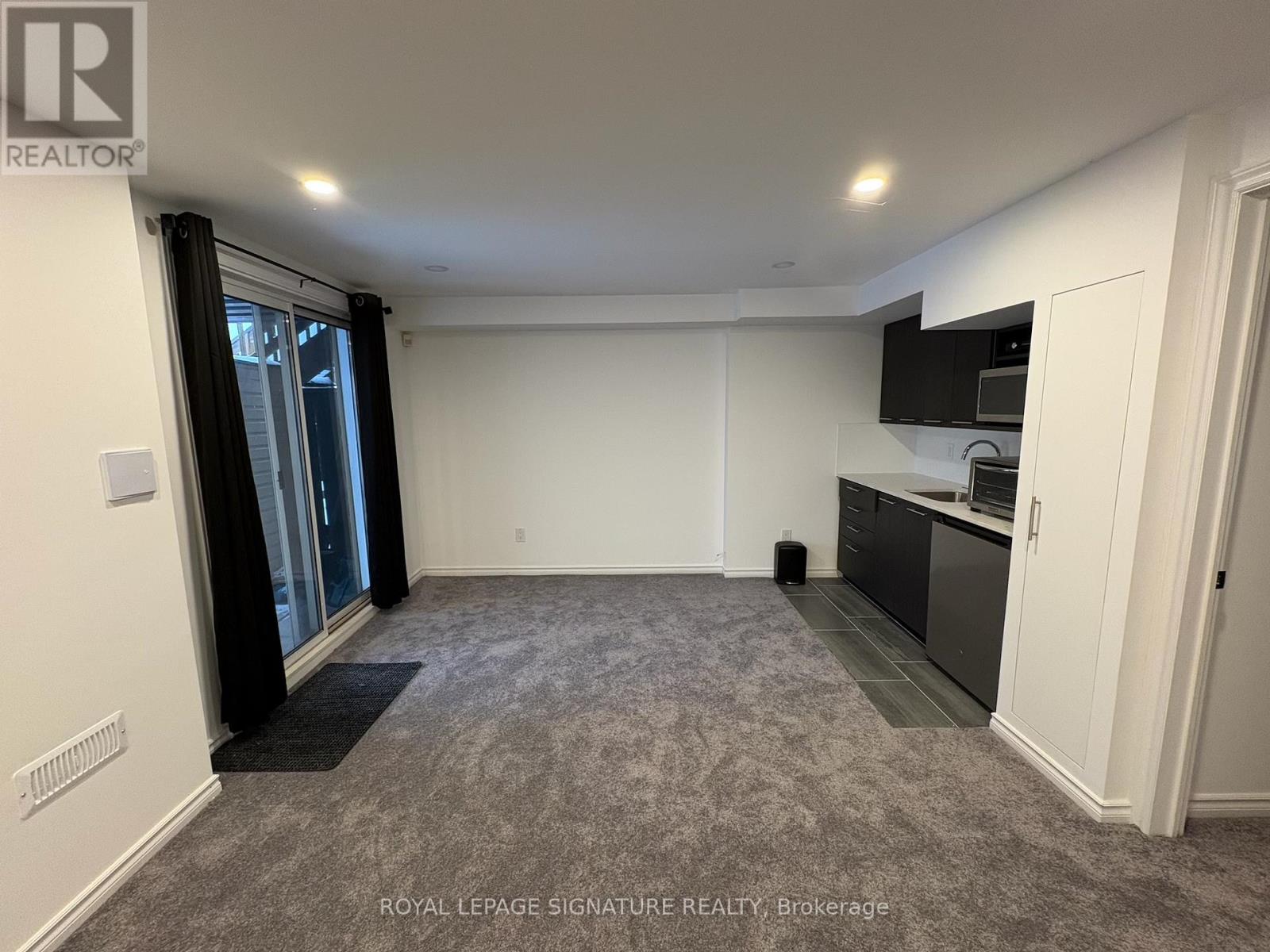 43 Parktree Drive, Vaughan, Ontario  L6A 2K9 - Photo 3 - N12669722