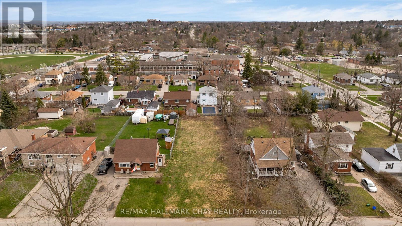 147 Peel Street, Barrie, Ontario  L4M 3L7 - Photo 10 - S12669726