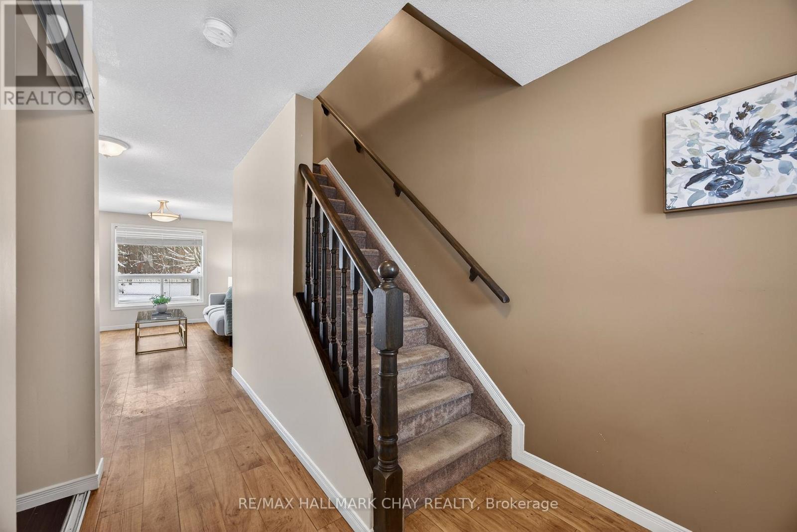 36 Goodwin Drive, Barrie (Painswick South), Ontario  L4N 5Z7 - Photo 5 - S12669758