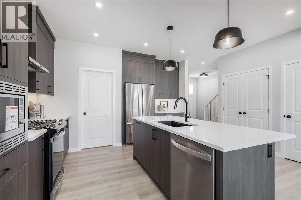 4058 Sawgrass Street Nw, Airdrie, Alberta  T4B 5V4 - Photo 7 - A2265245