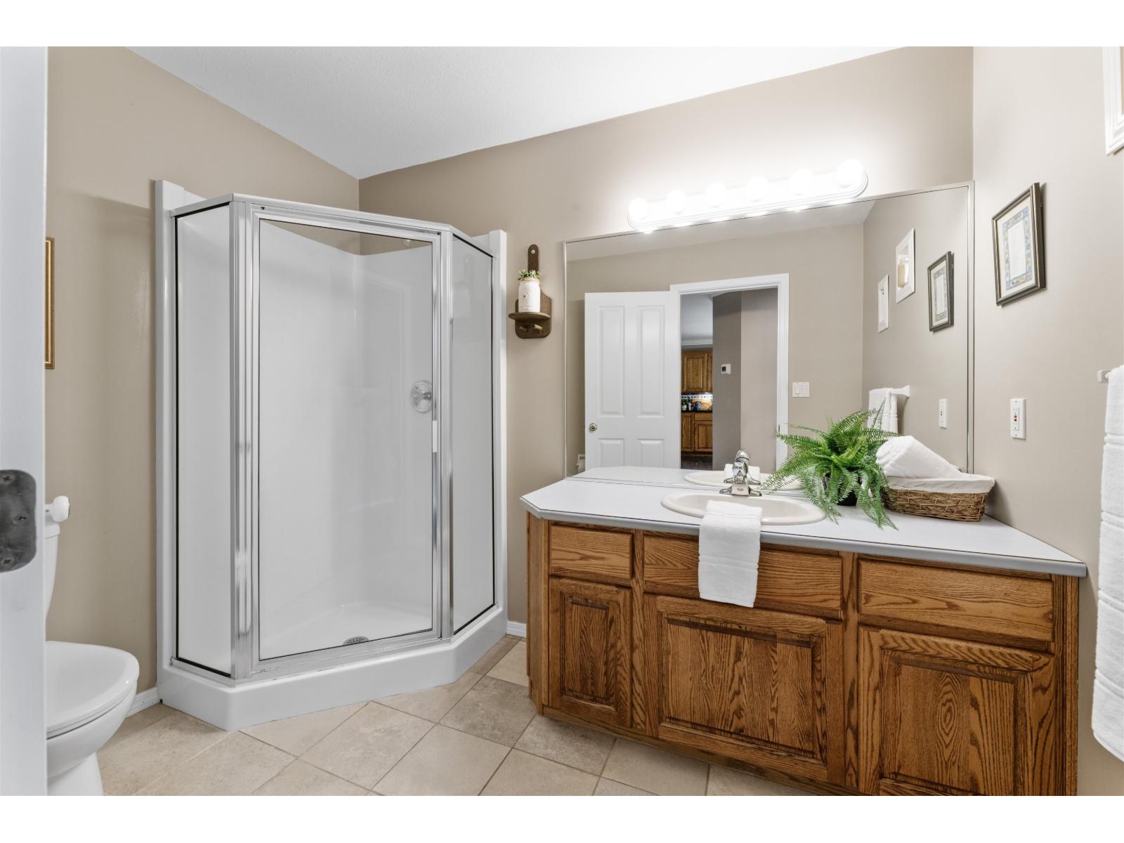 21980 100 Avenue, Langley, British Columbia  V1M 3V1 - Photo 24 - R3075330